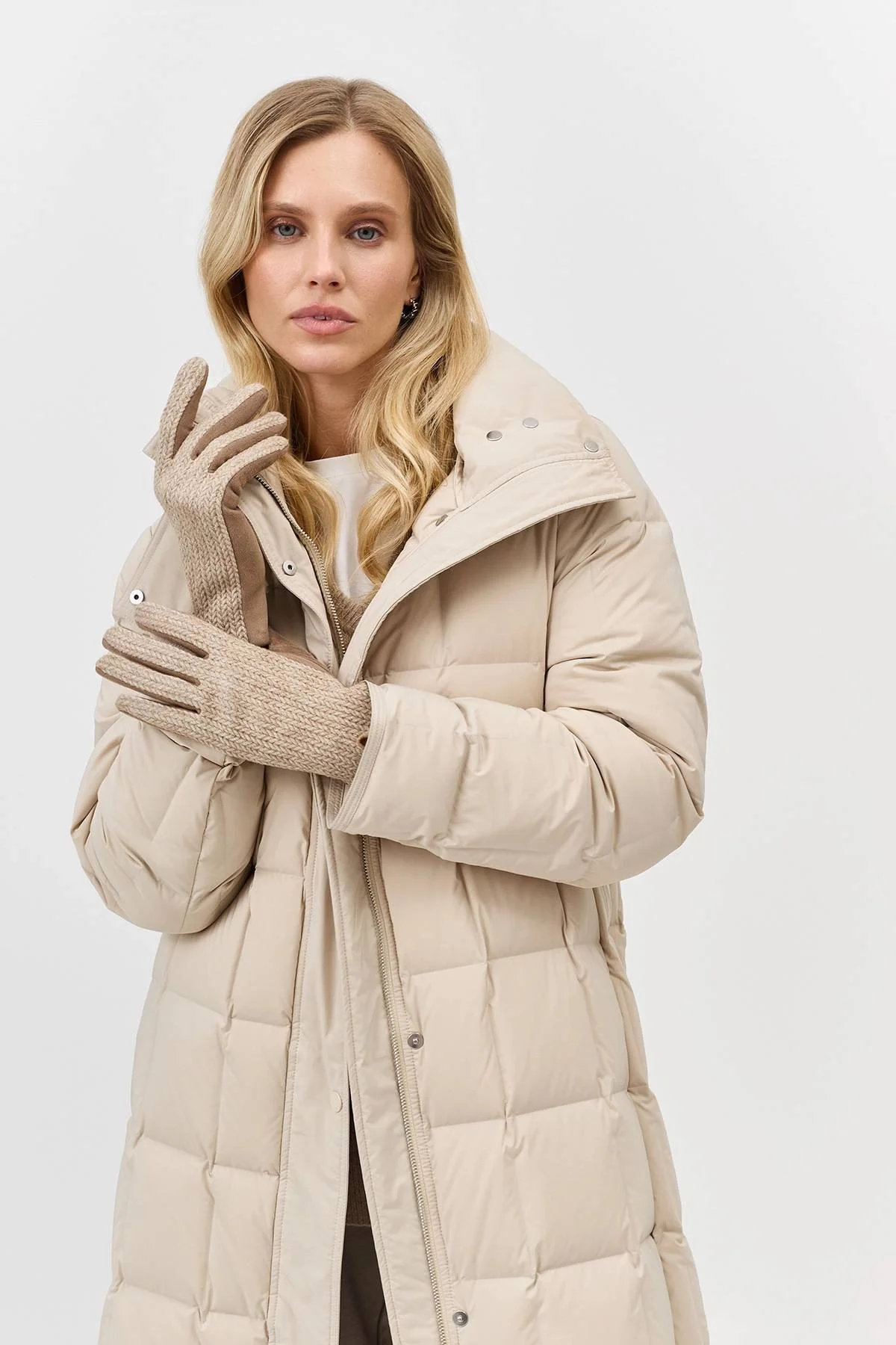 Комбинированные перчатки с разрезами, One