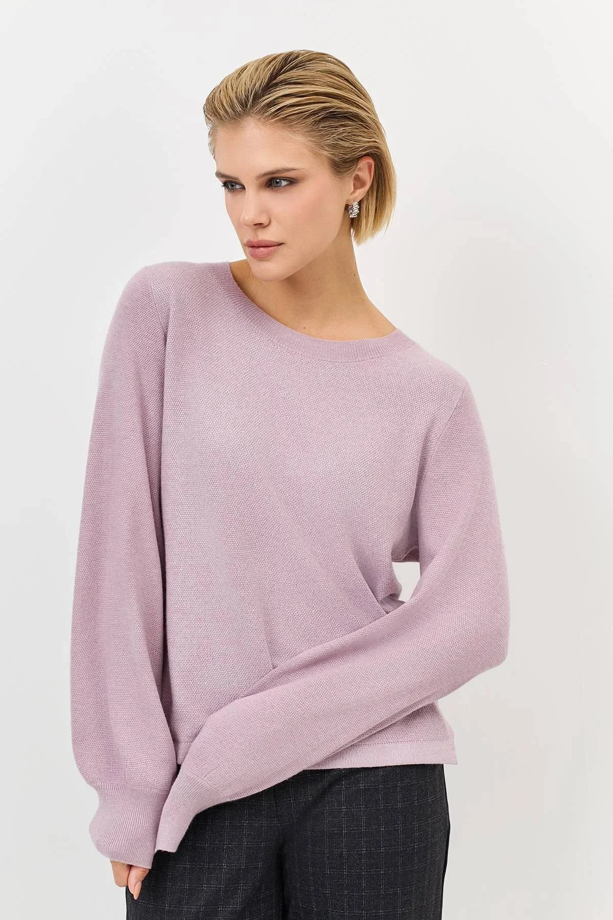 Джемпер с объемными рукавами, 36