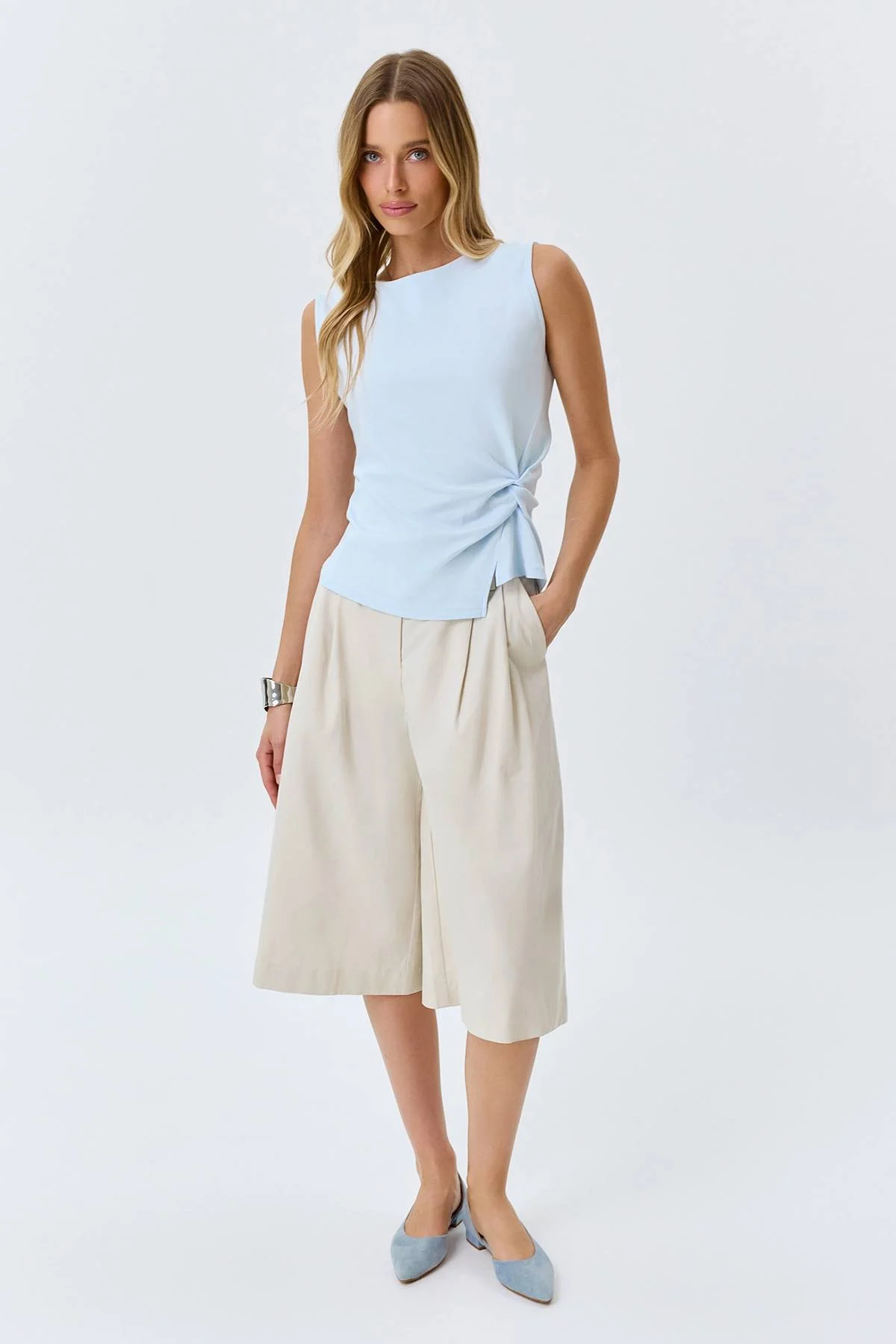 Топ с асимметричными складками, 42