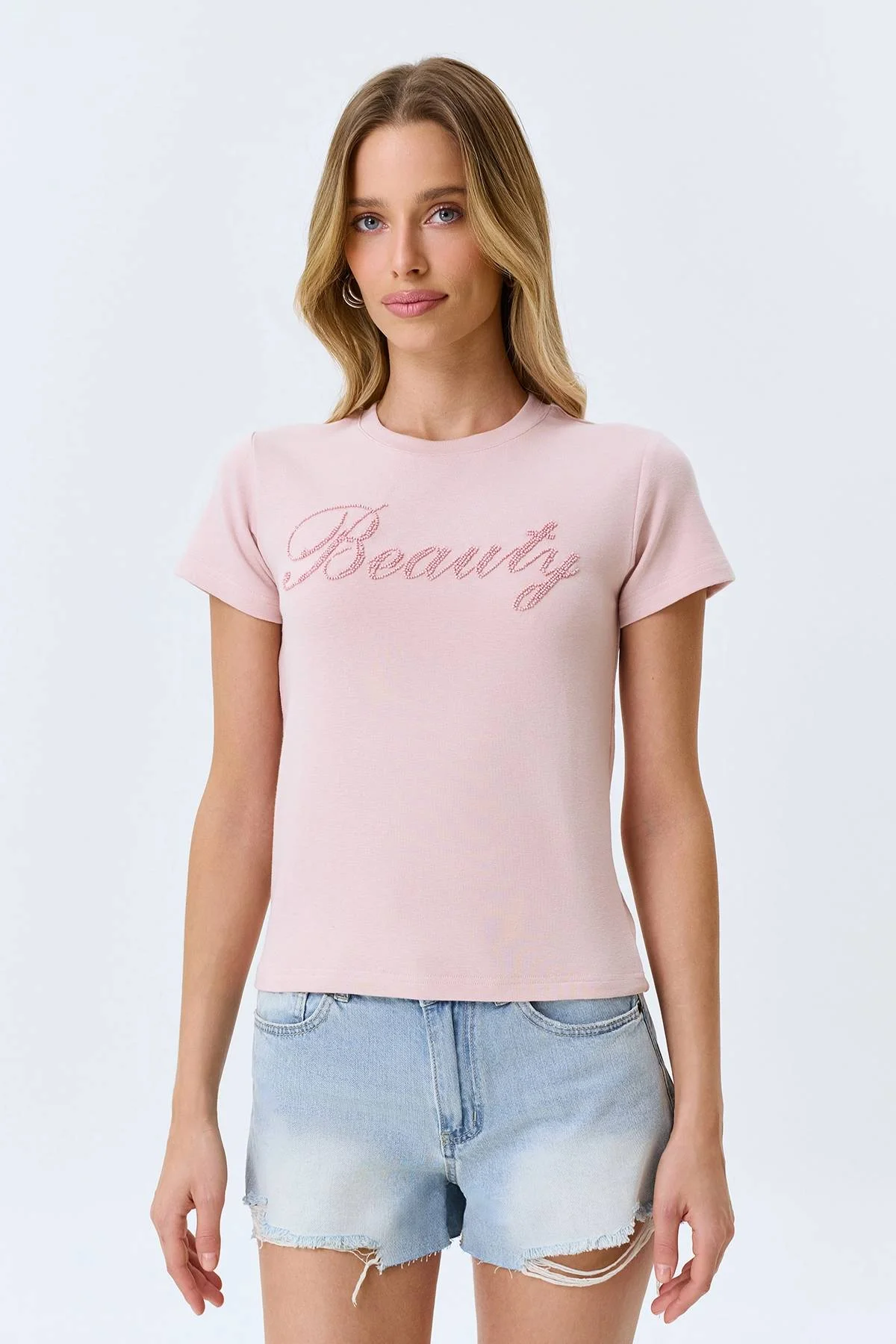 Розовая футболка с вышивкой, 50