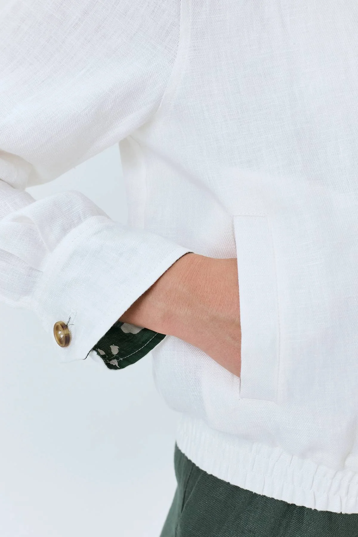 Бомбер из 100% льна с принтованными манжетами, 44