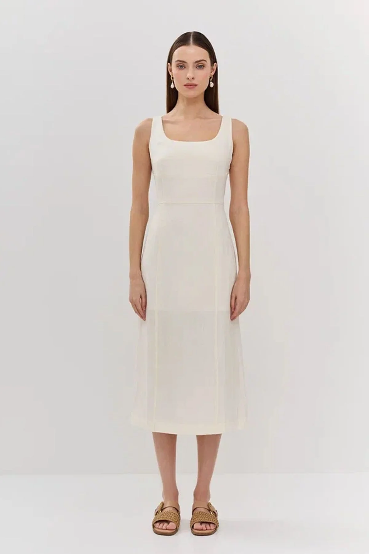 Платье миди из лёгкой вискозы в молочном цвете, 46р