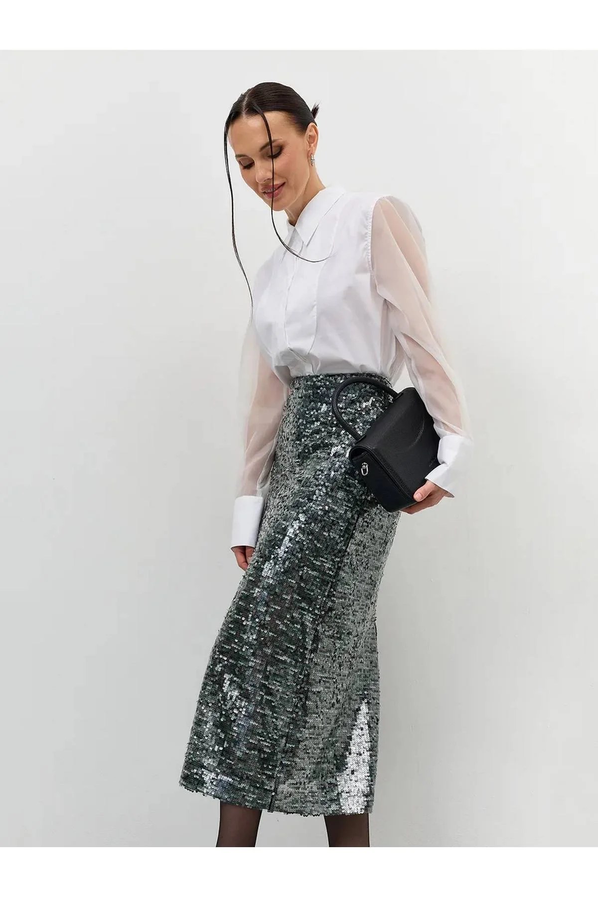 Лимитированная серия юбка с паетками и ремень, 48 Лимитированная серия юбка с паетками и ремень, 48