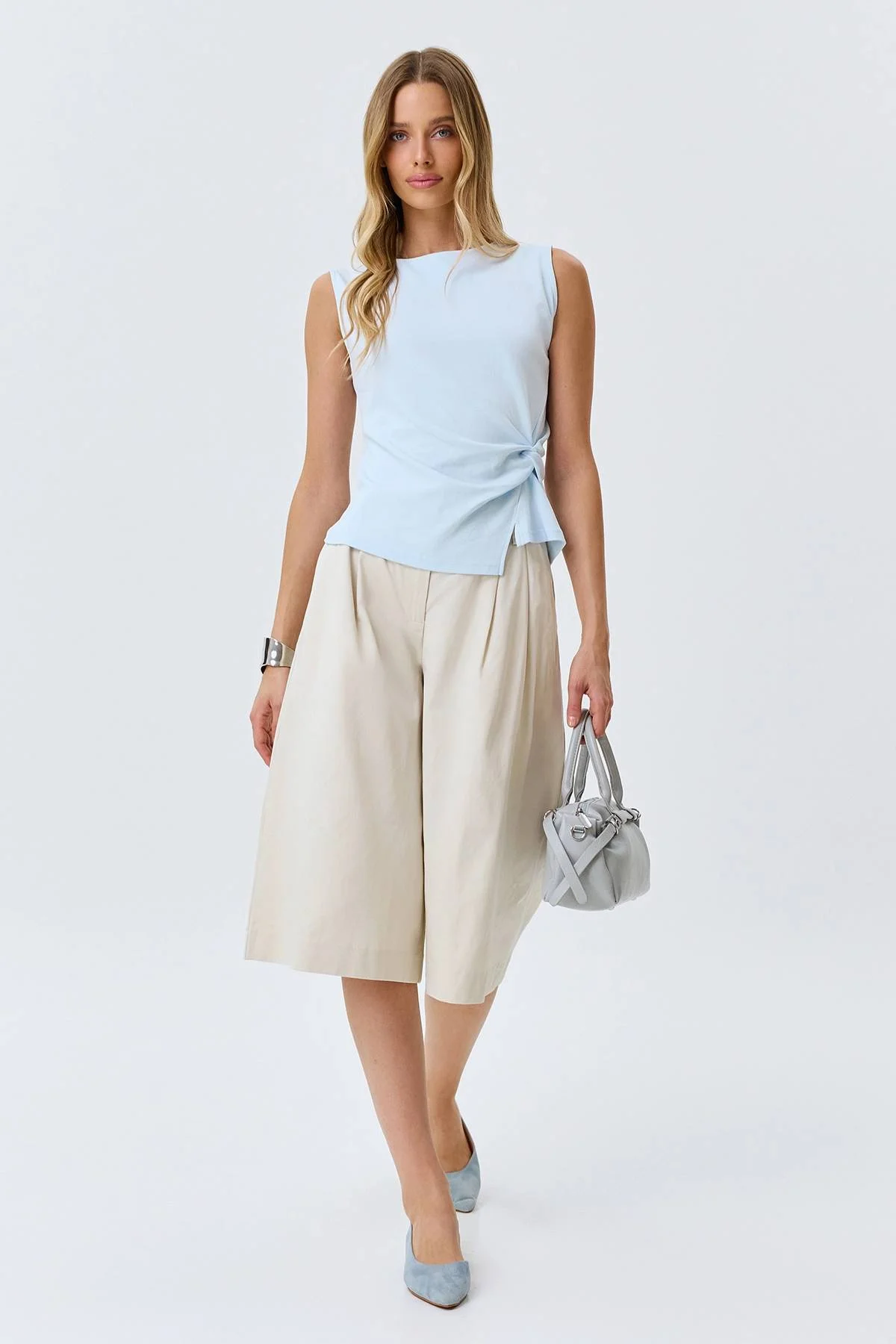 Топ с асимметричными складками, 52