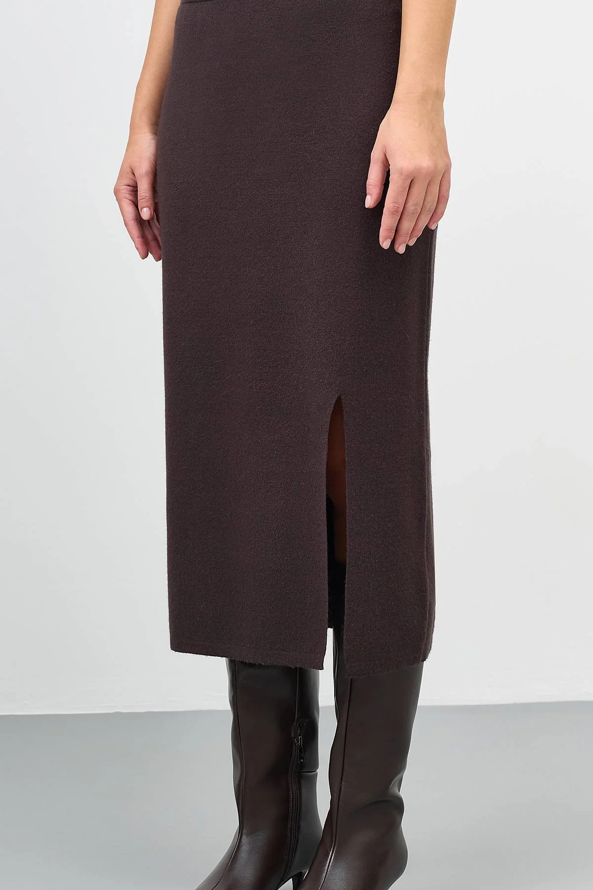 Вязаная юбка-карандаш, 50