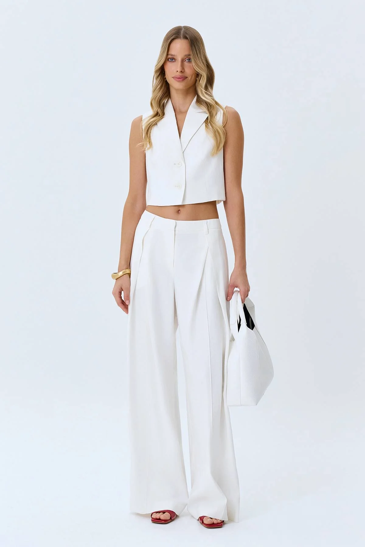 Укороченный жилет из вискозы белый, 42