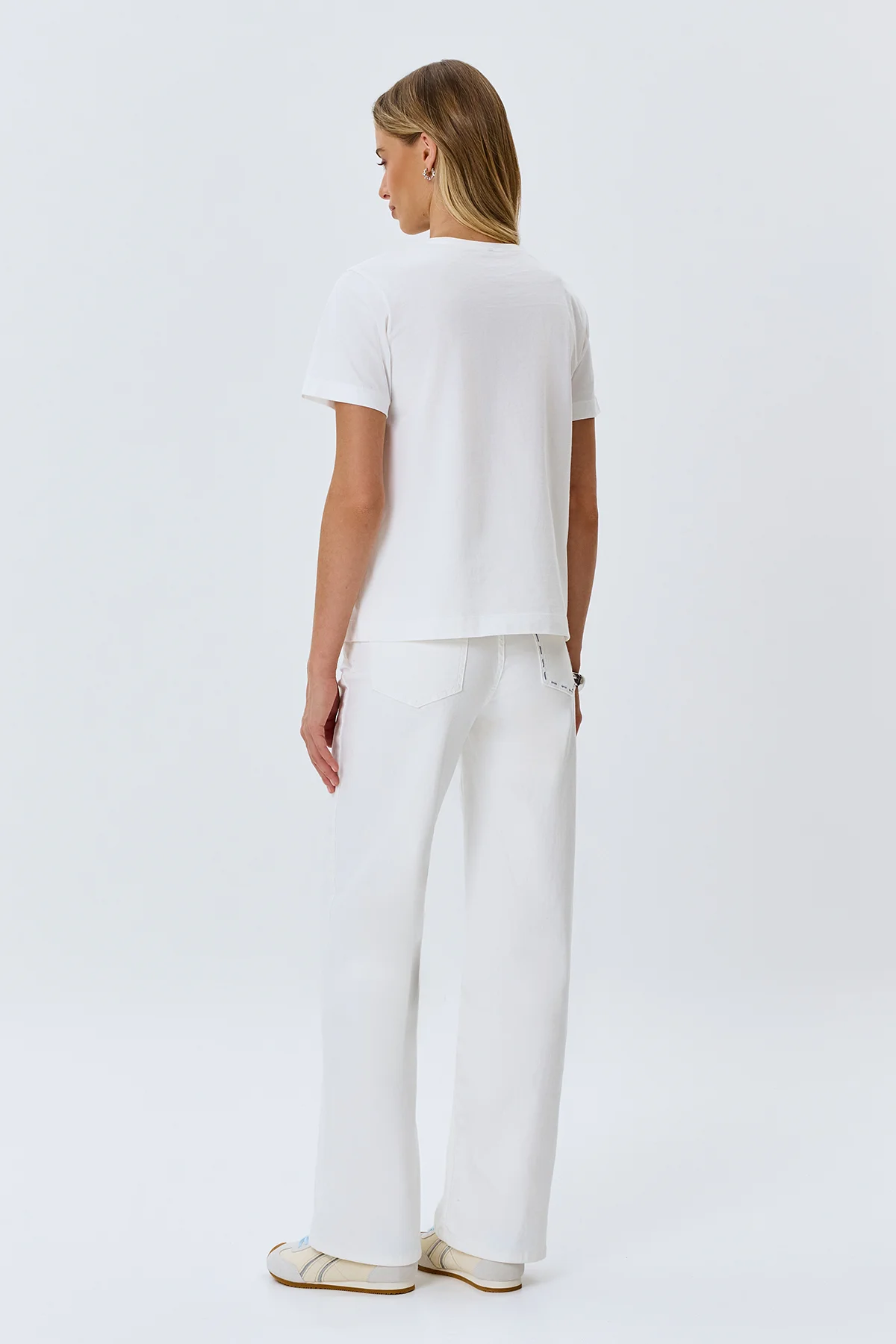 Футболка с мерцающими пайетками, 50