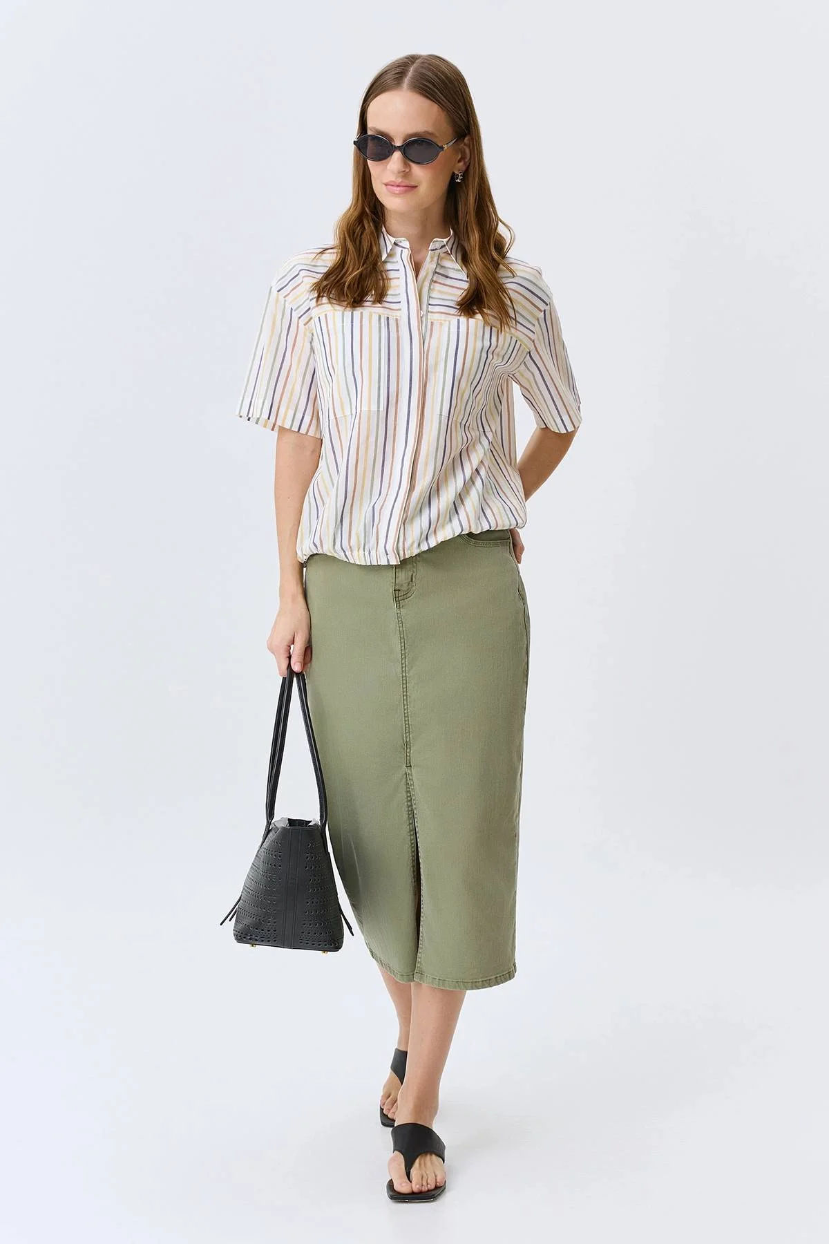 Легкая блузка в яркую полоску, 44