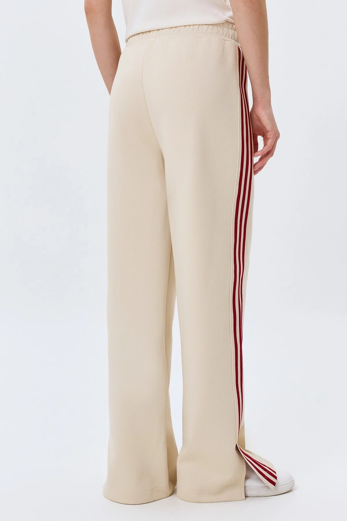 Трикотажные брюки с контрастными лампасами, 46