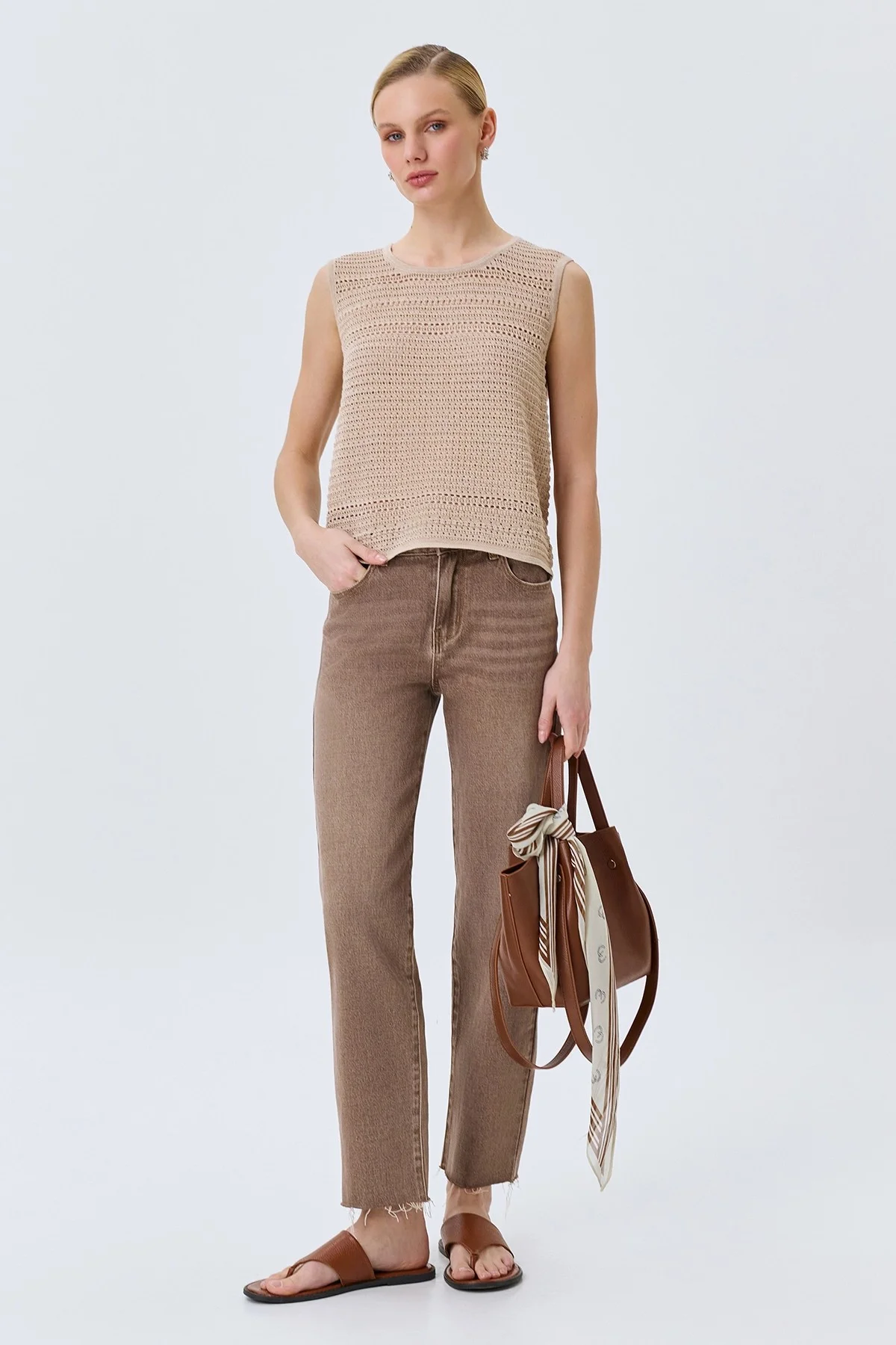 Ажурный бежевый топ с люрексом, 48