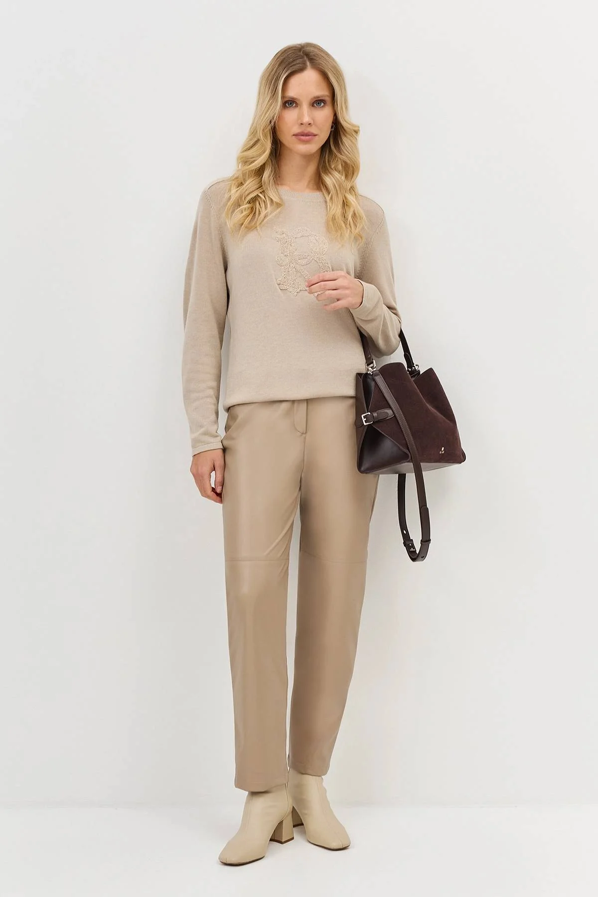 Лимитрированная серия джемпер с объёмной вышивкой и ремень, 44