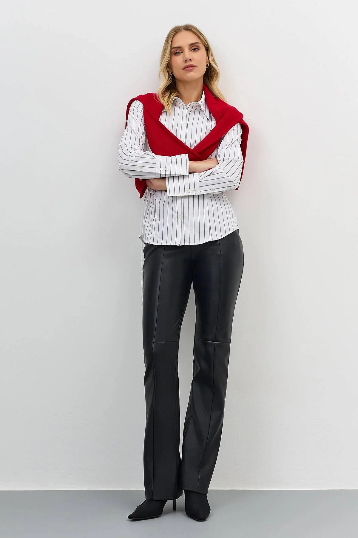 Приталенная рубашка в тонкую полоску, 50 Приталенная рубашка в тонкую полоску, 50