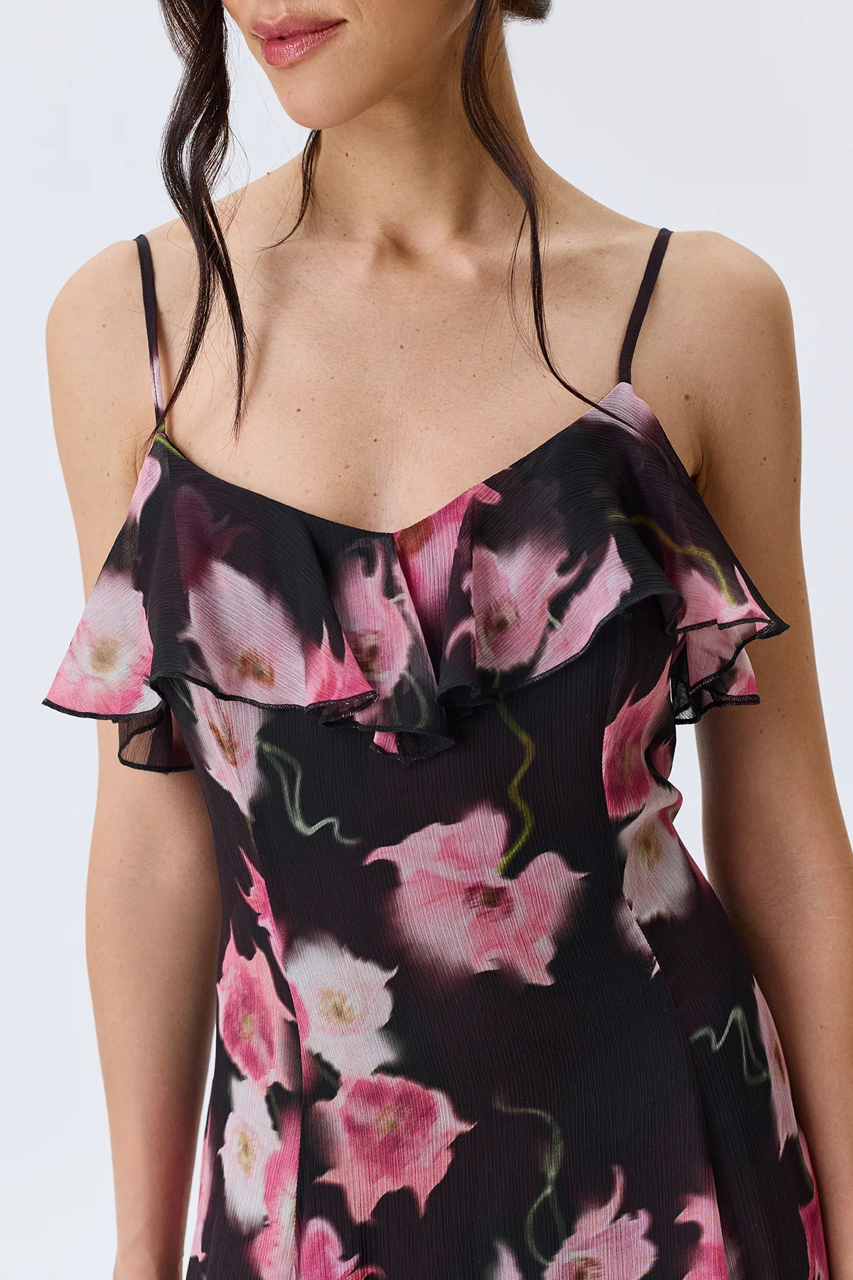 Романтичное платье с ярким цветочным принтом, 42