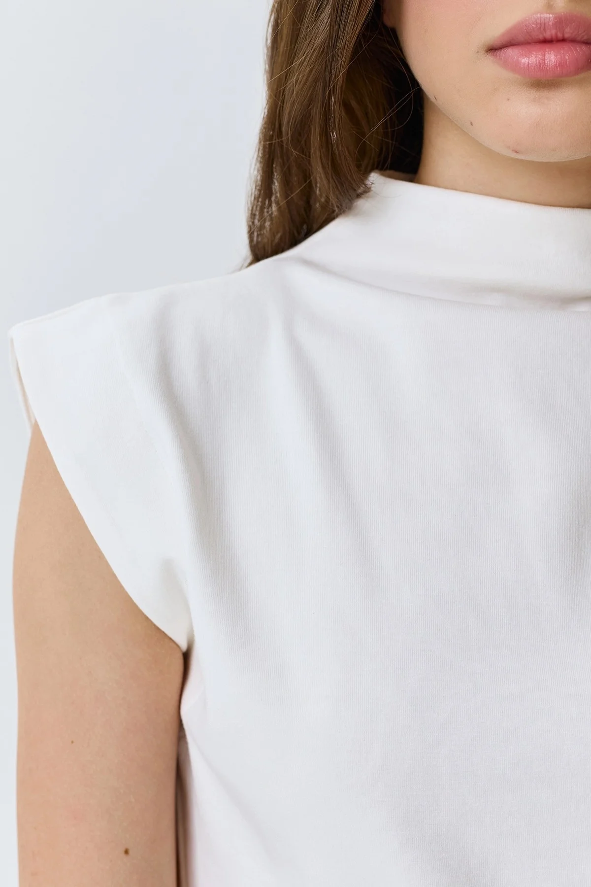 Топ с воротником стойкой, 44