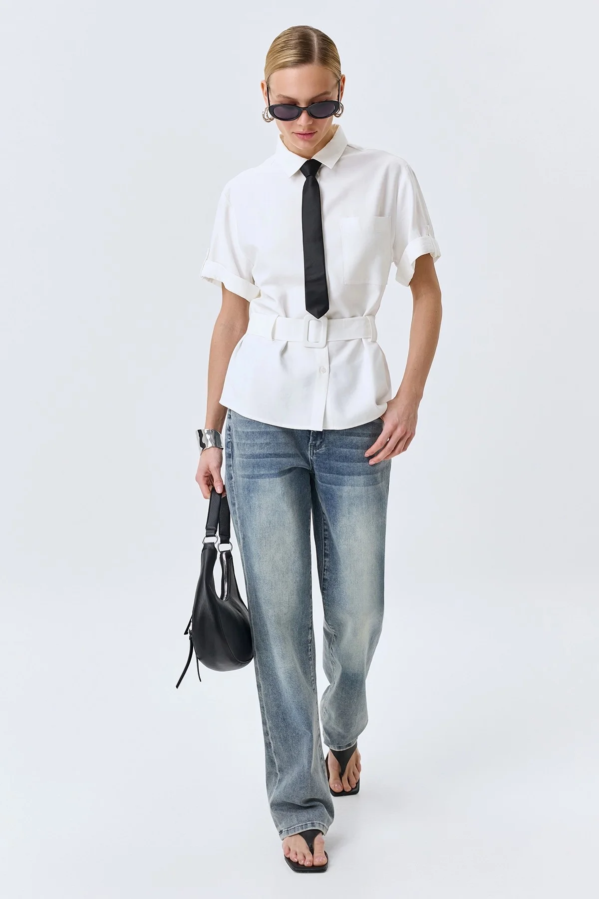 Классическая блузка с поясом, 44