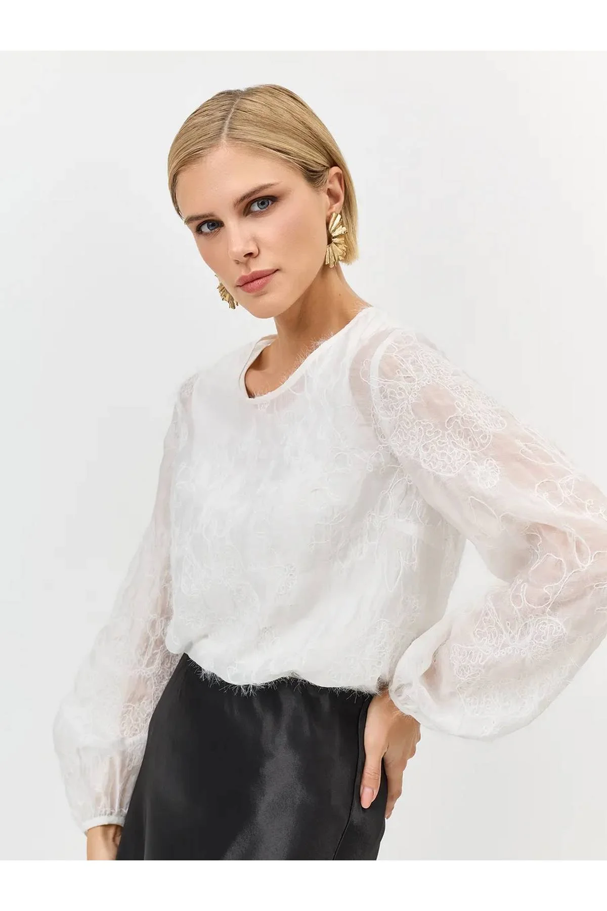 Лимитированная серия романтичная блузка с вышивкой и ремень, 34 Лимитированная серия романтичная блузка с вышивкой и ремень, 34