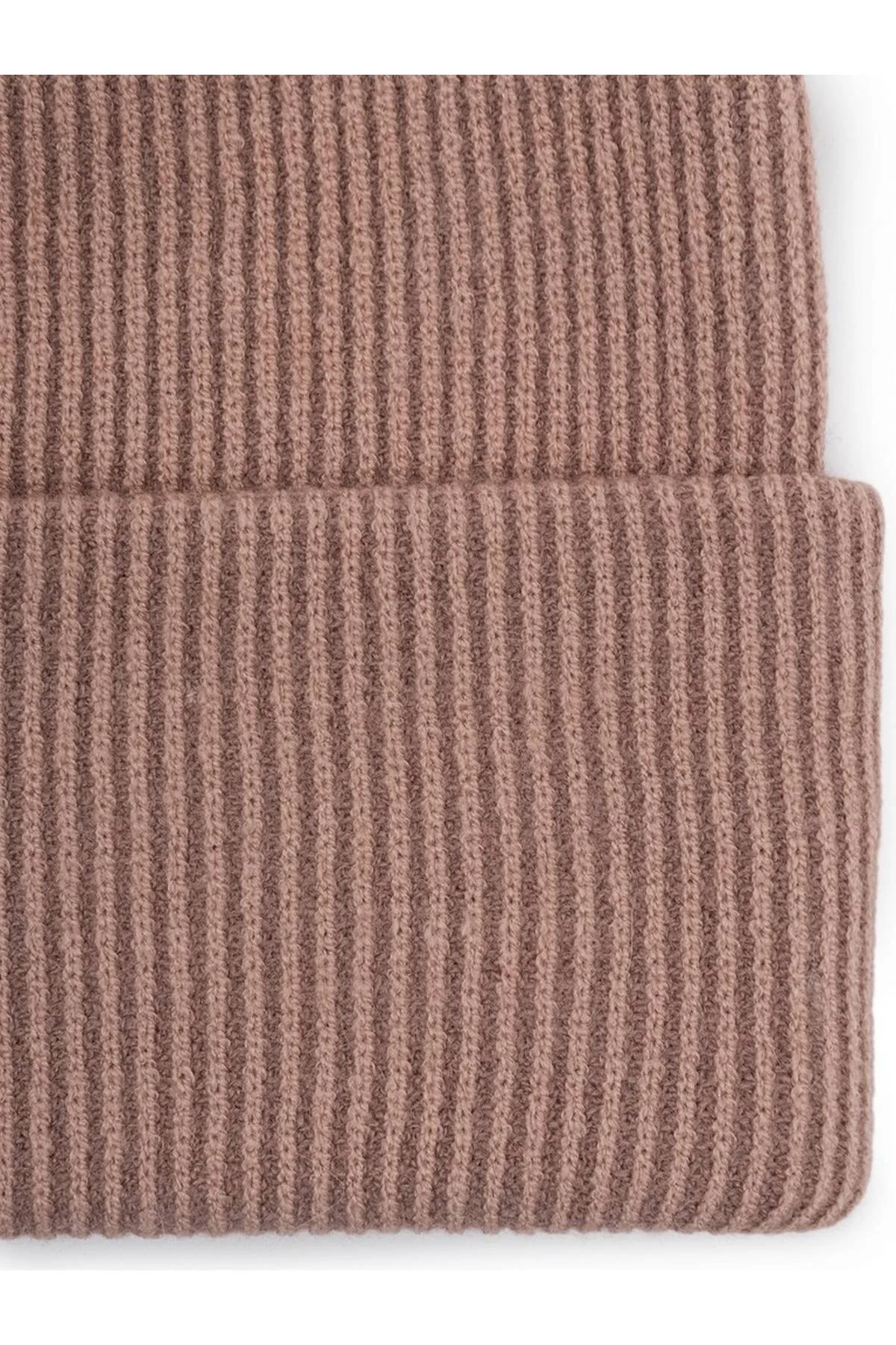 Шапка пыльно-розовая, One