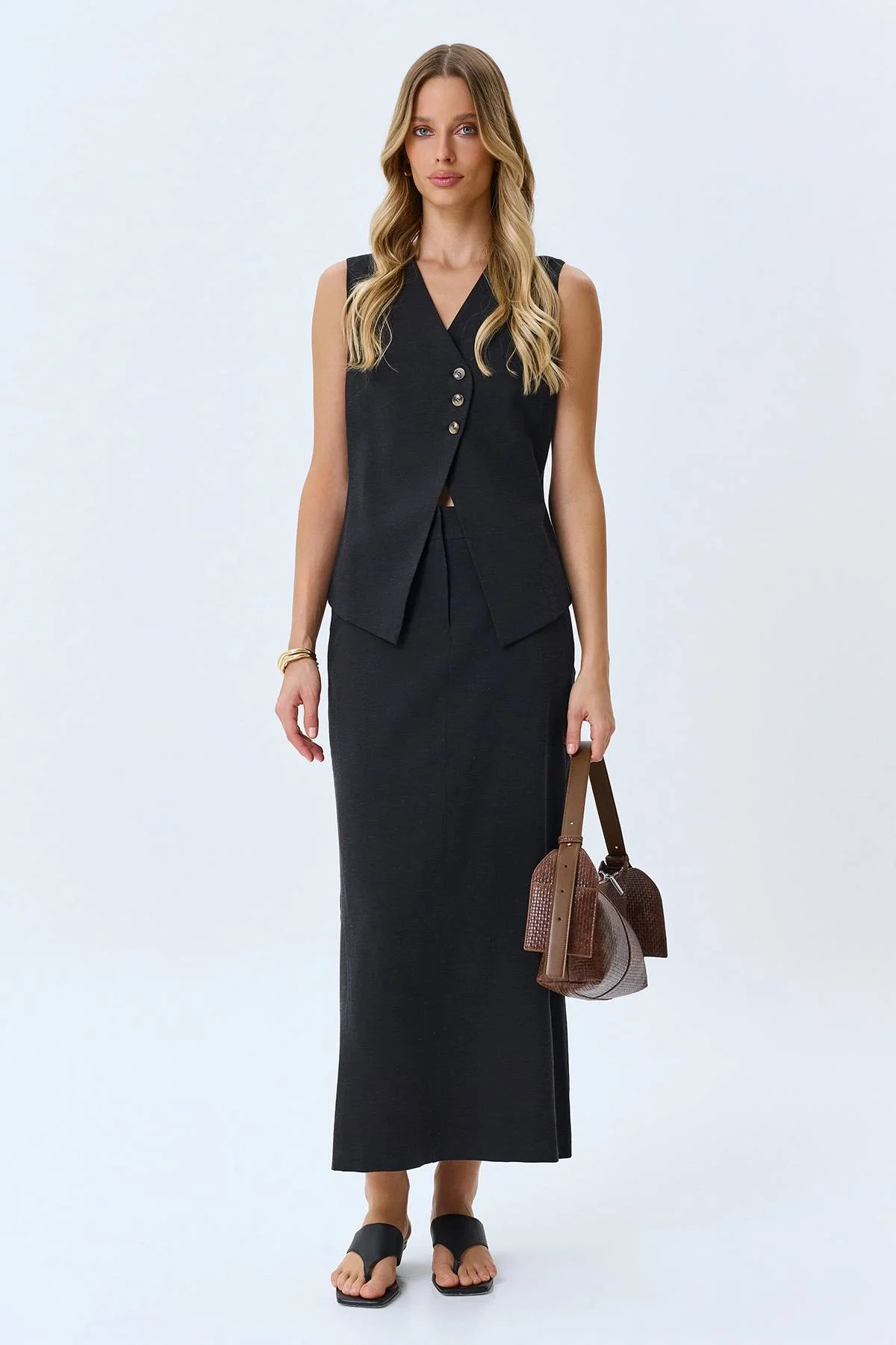 Юбка миди из смесовой вискозы
Юбка миди из смесовой вискозы
Юбка миди из смесовой вискозы
Юбка ми