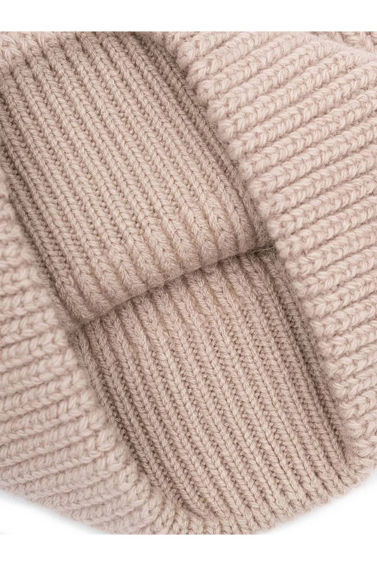 Шапка пыльно-розовая, One