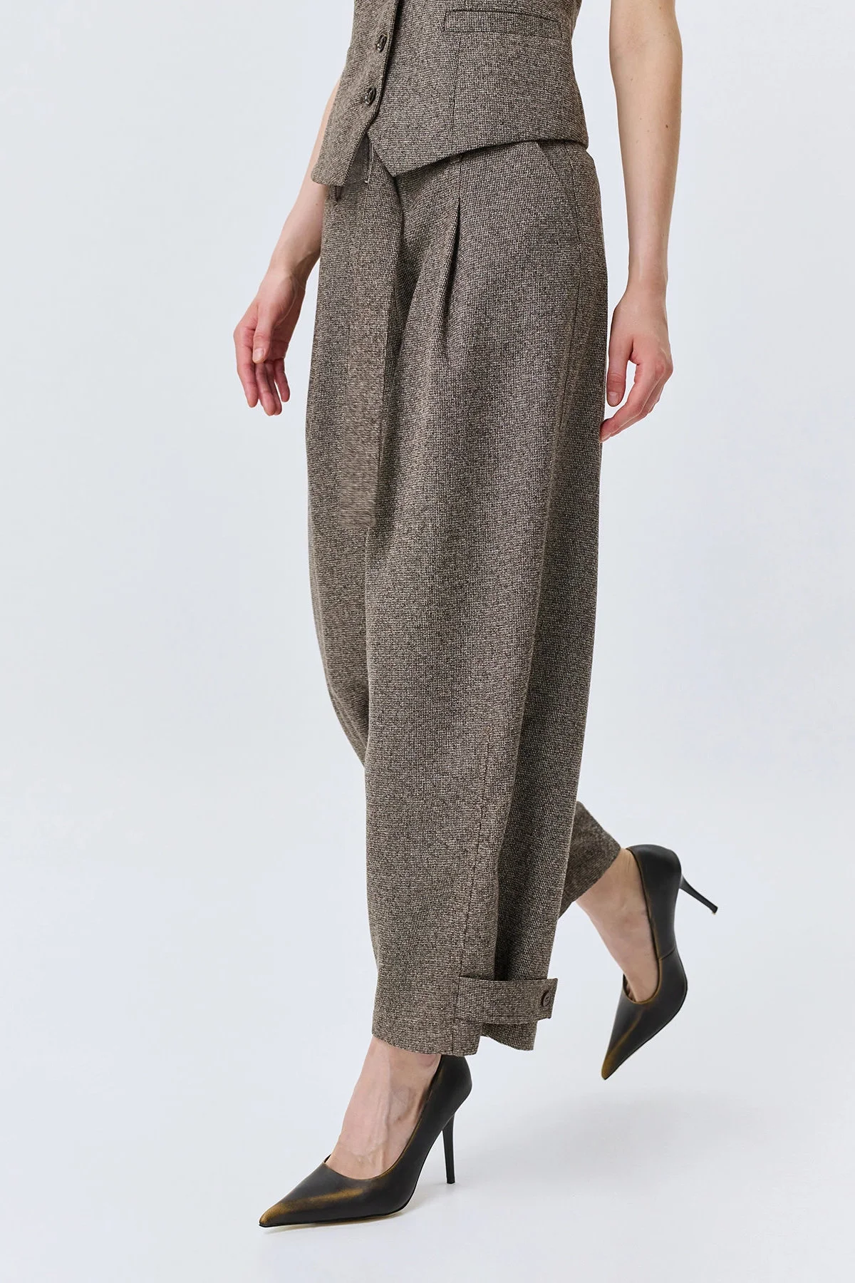 Брюки коричневые с узором Herringbone, 50