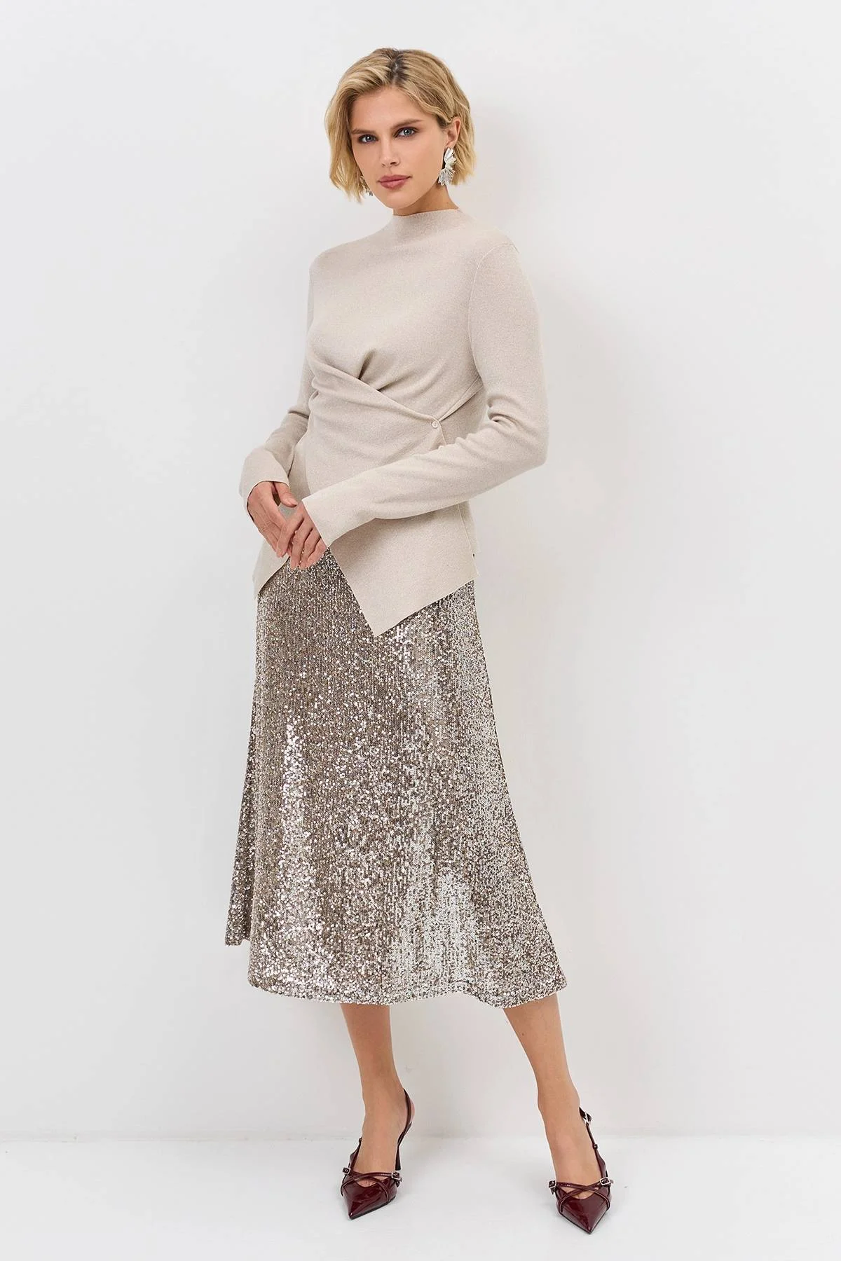 Лимитированная серия джемпер с элегантой драпировкой и ремень, 36