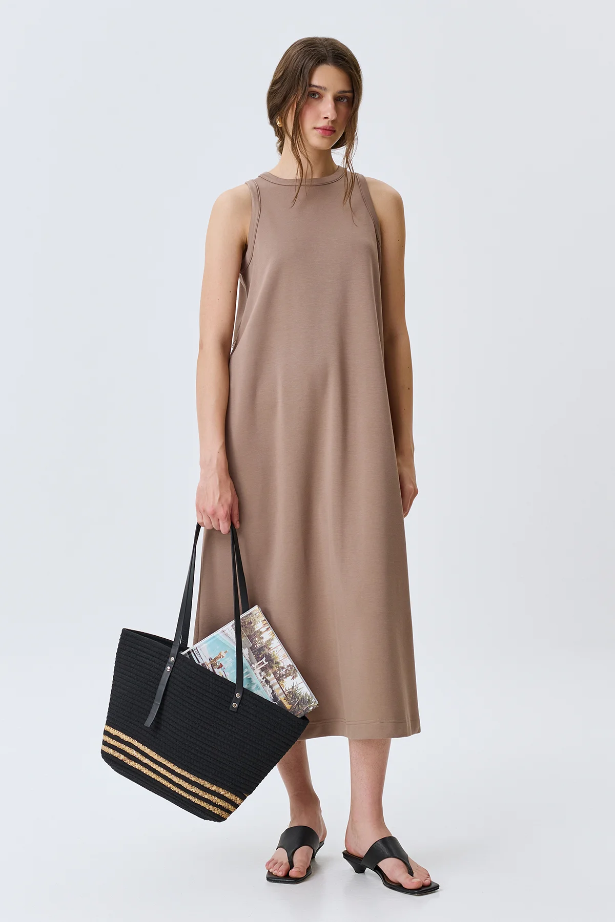 Трикотажное платье-макси с поясом, 42