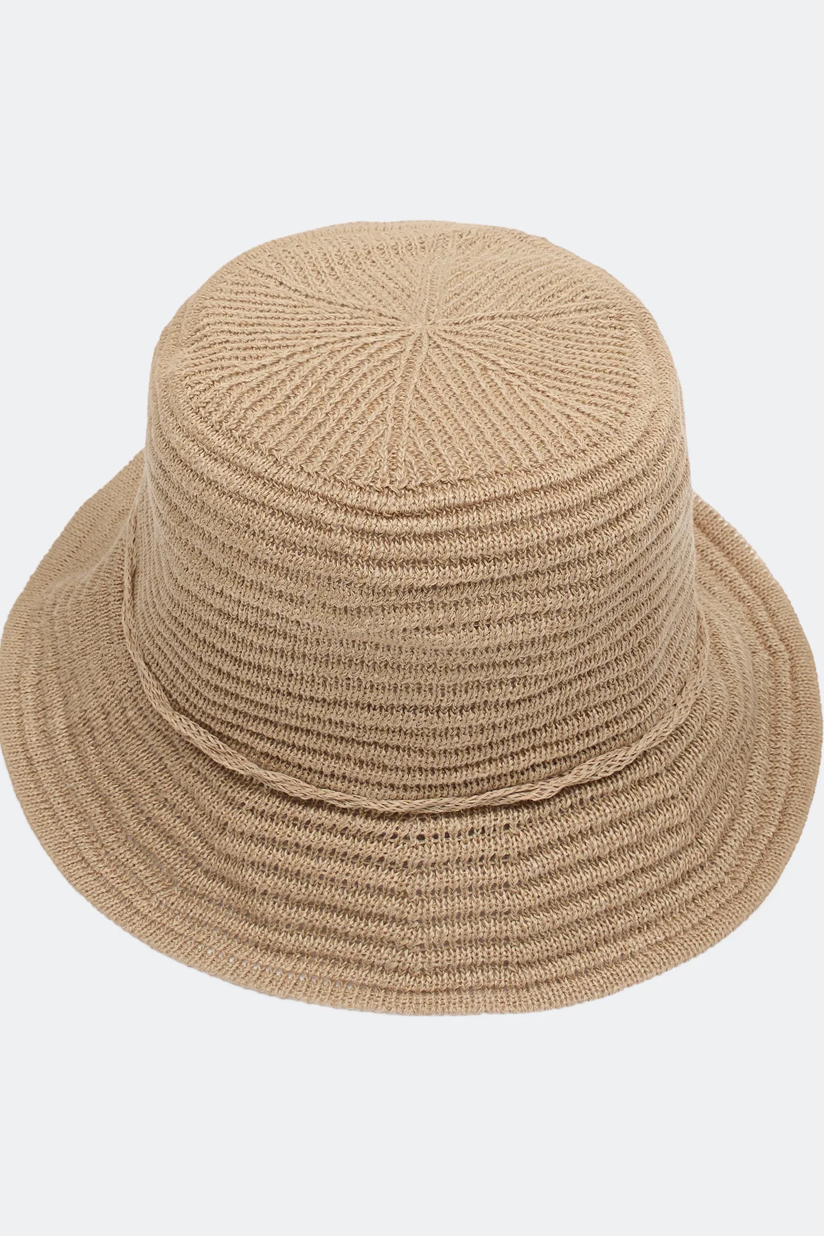 Пляжная плетеная шляпа, One