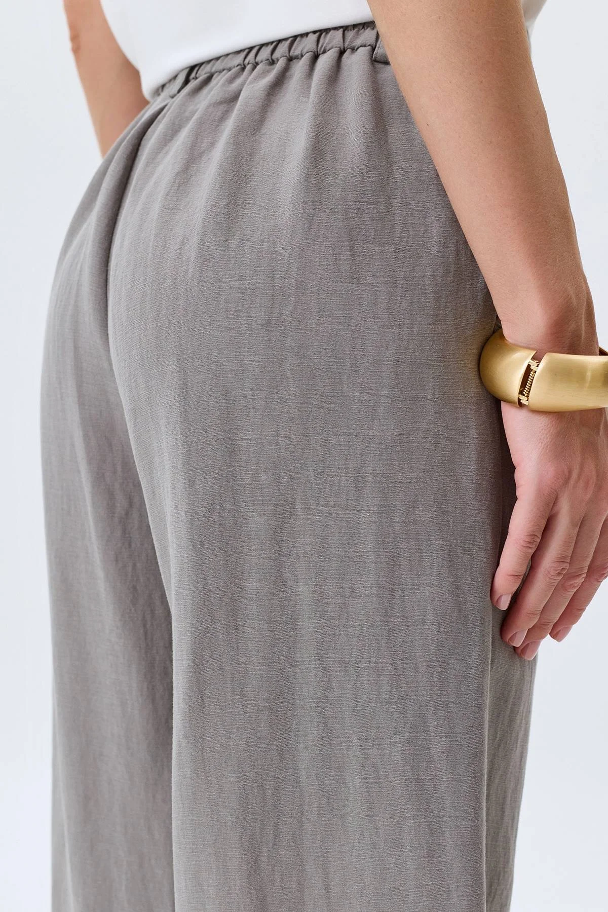 Брюки с мягкими складками из тенселя, 46