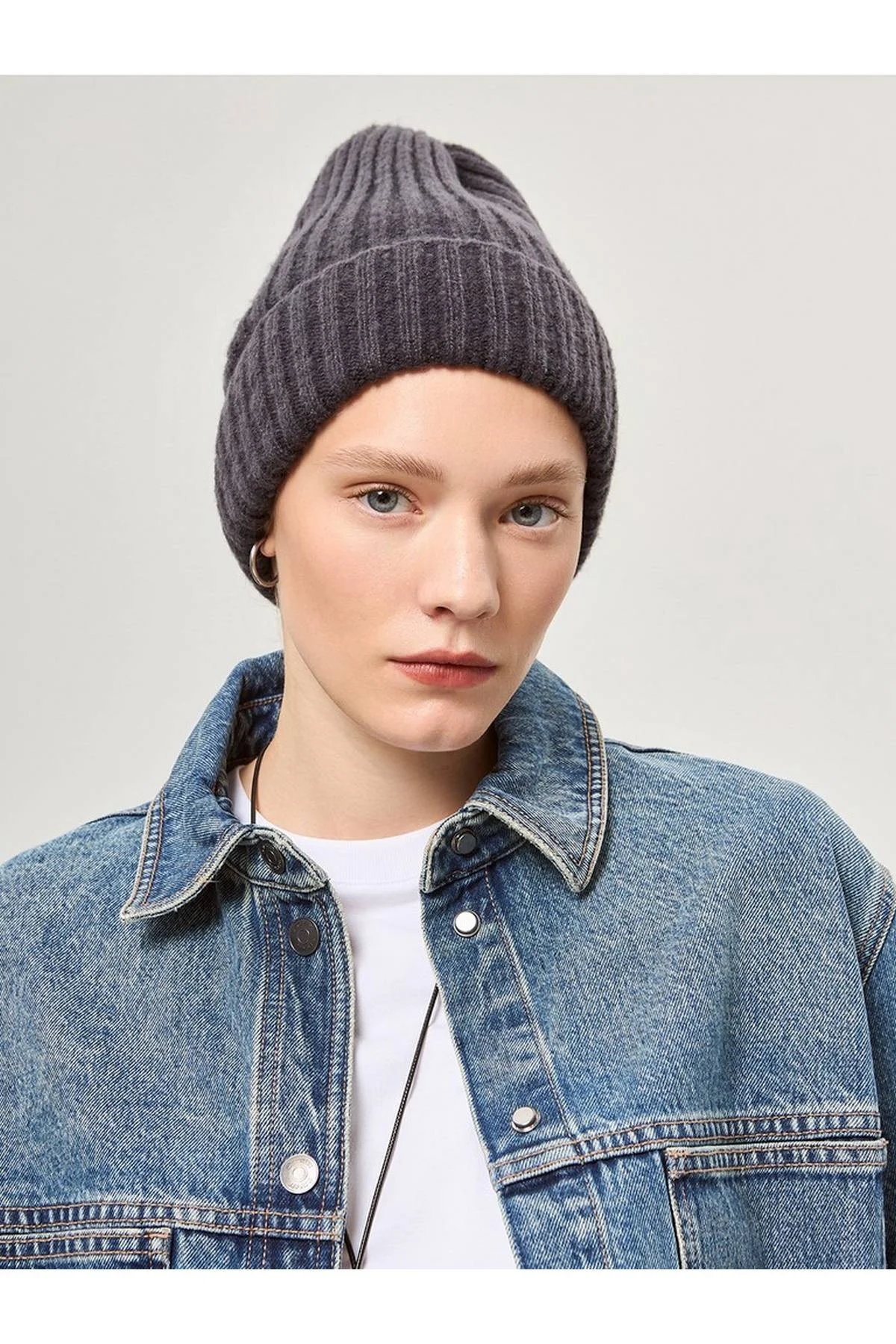 Шапка графитовая, One