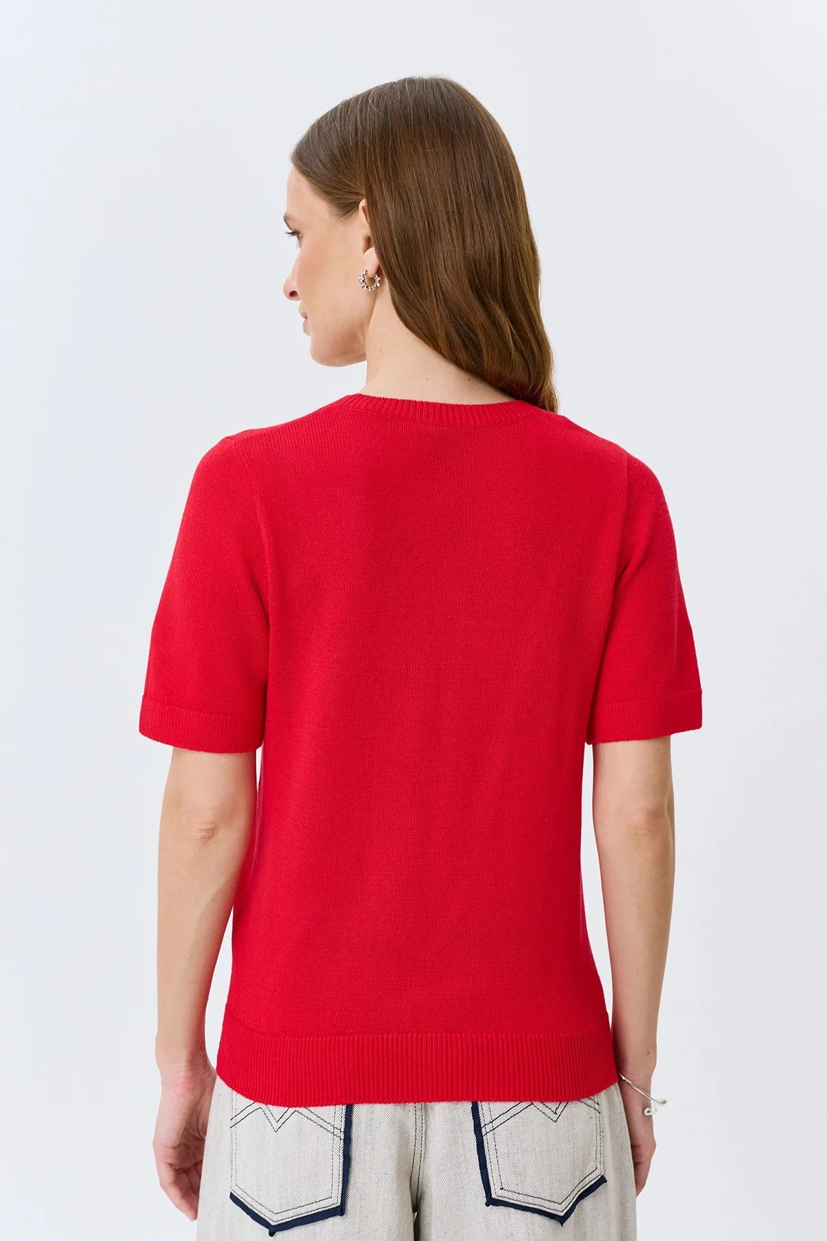 Яркий джемпер из района, 46