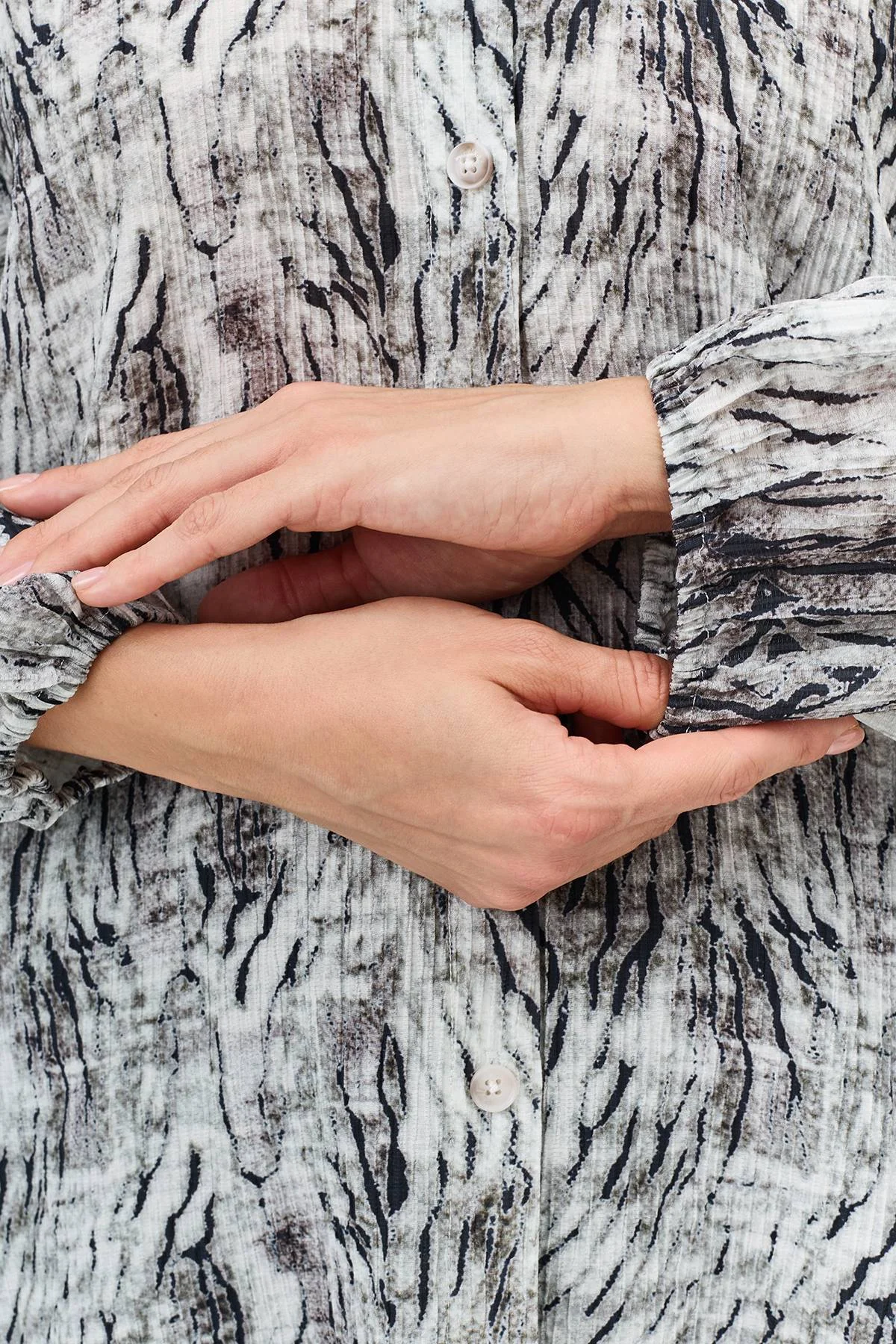 Лимитированая серия блузка из вискозы с принтом и ремень, 44