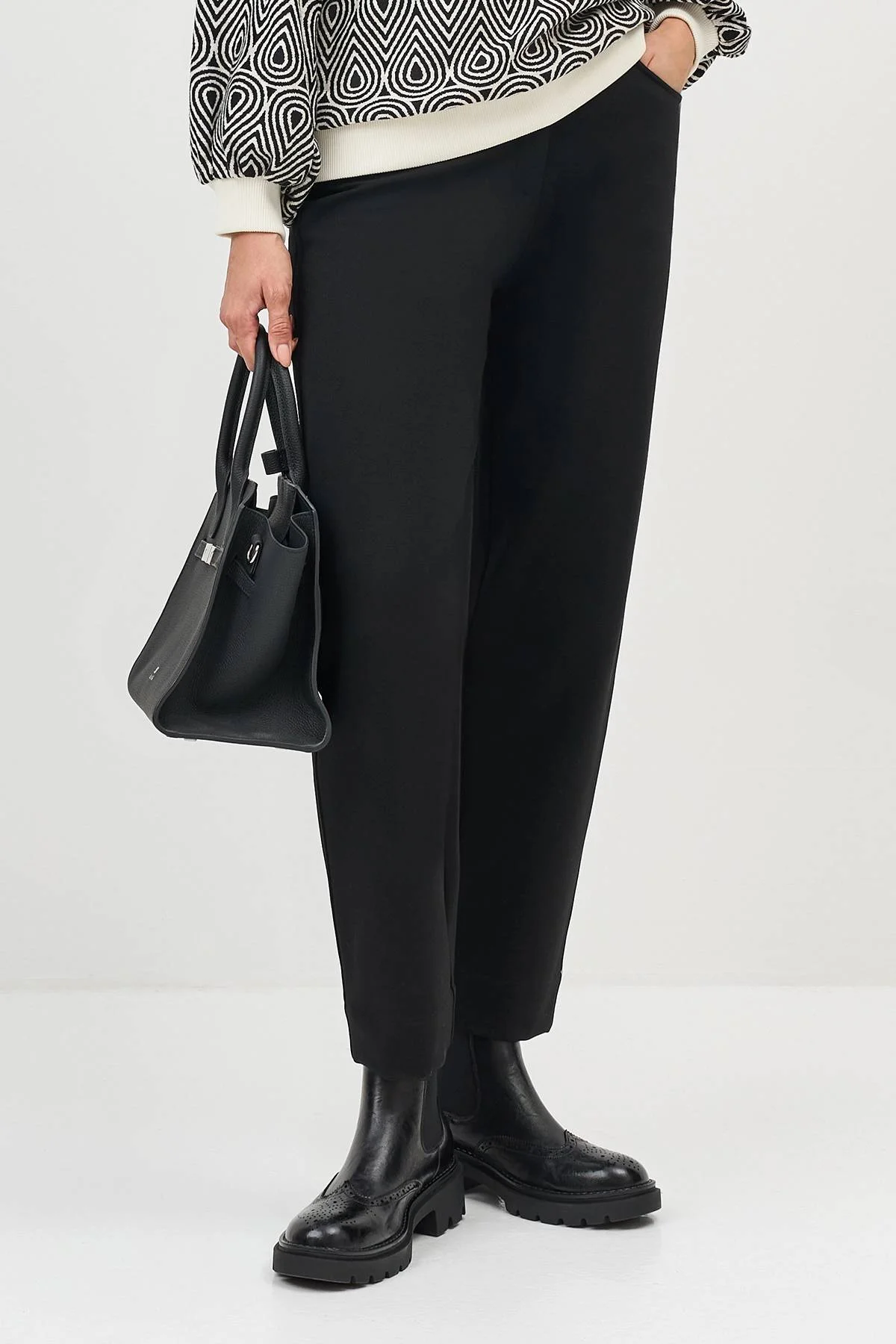 Зауженные утепленные брюки, 34