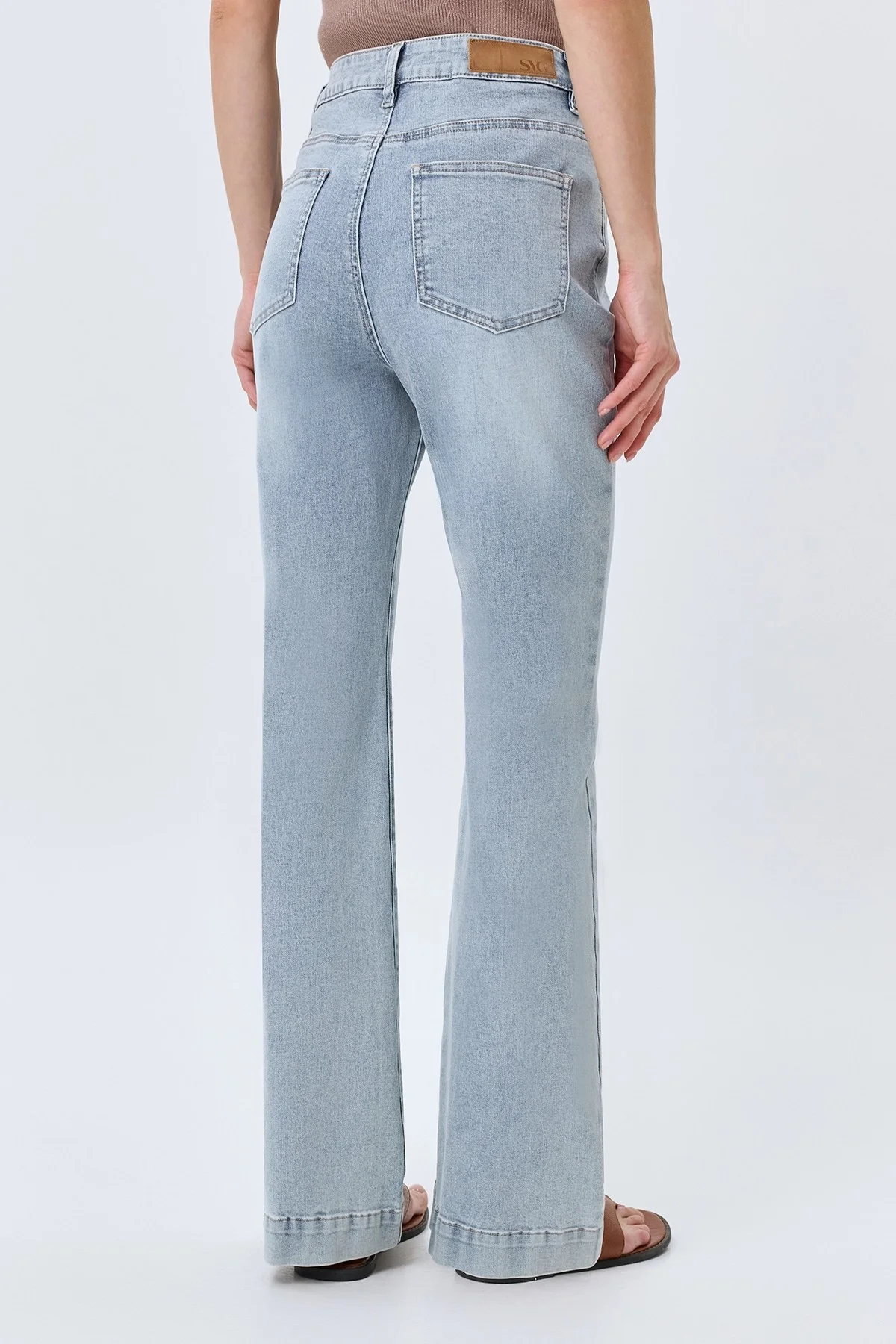 Джинсы bootcut с акцентными стрелками, 46