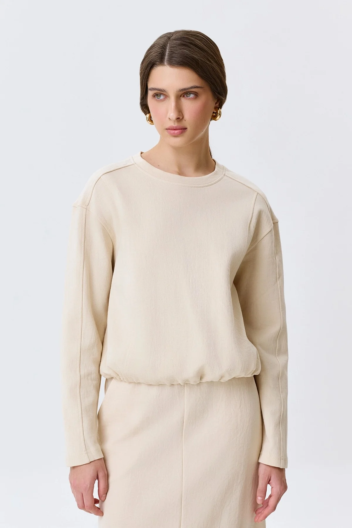 Укороченный джемпер с рельефными швами, 46