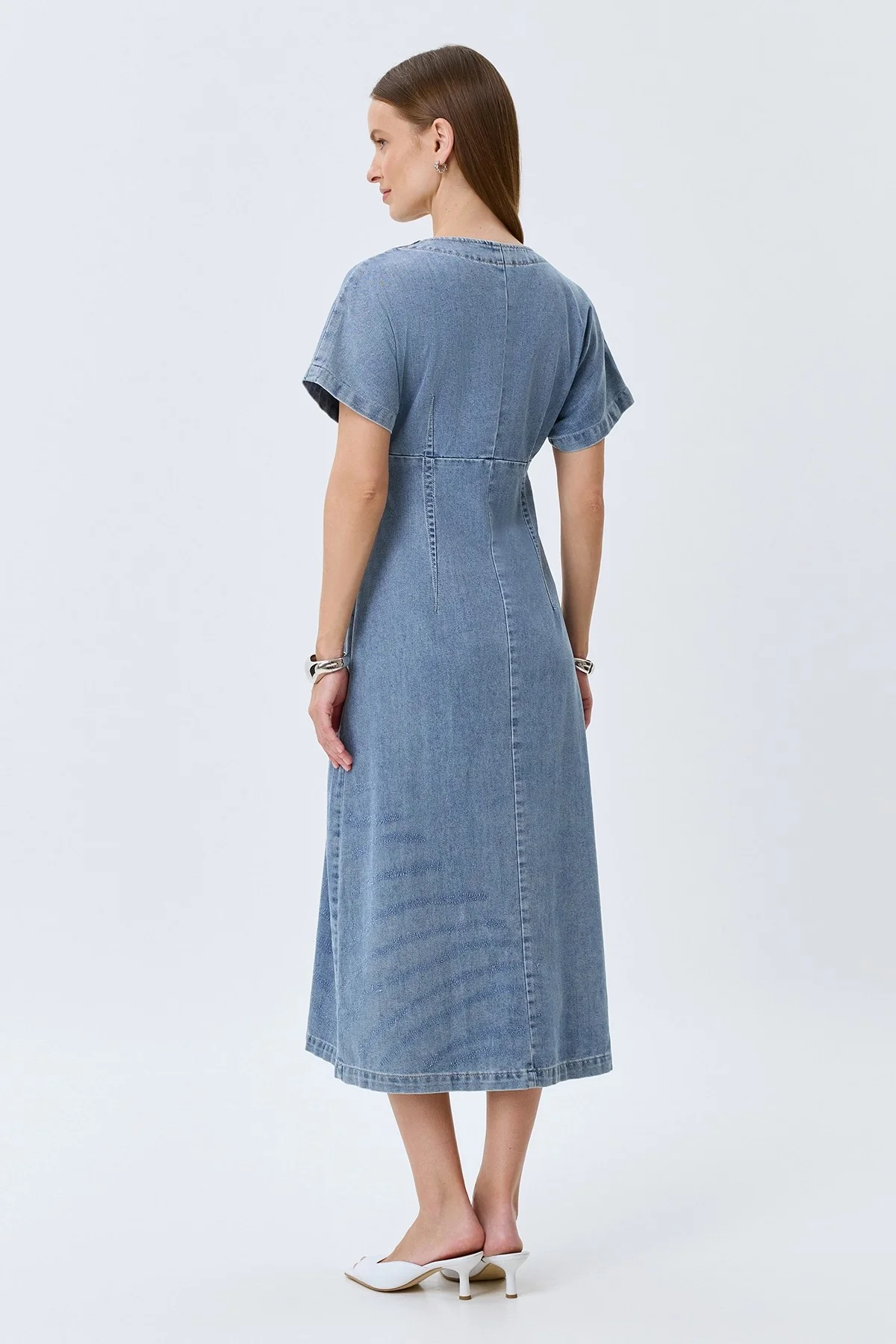 Джинсовое платье с V-образным вырезом, 44