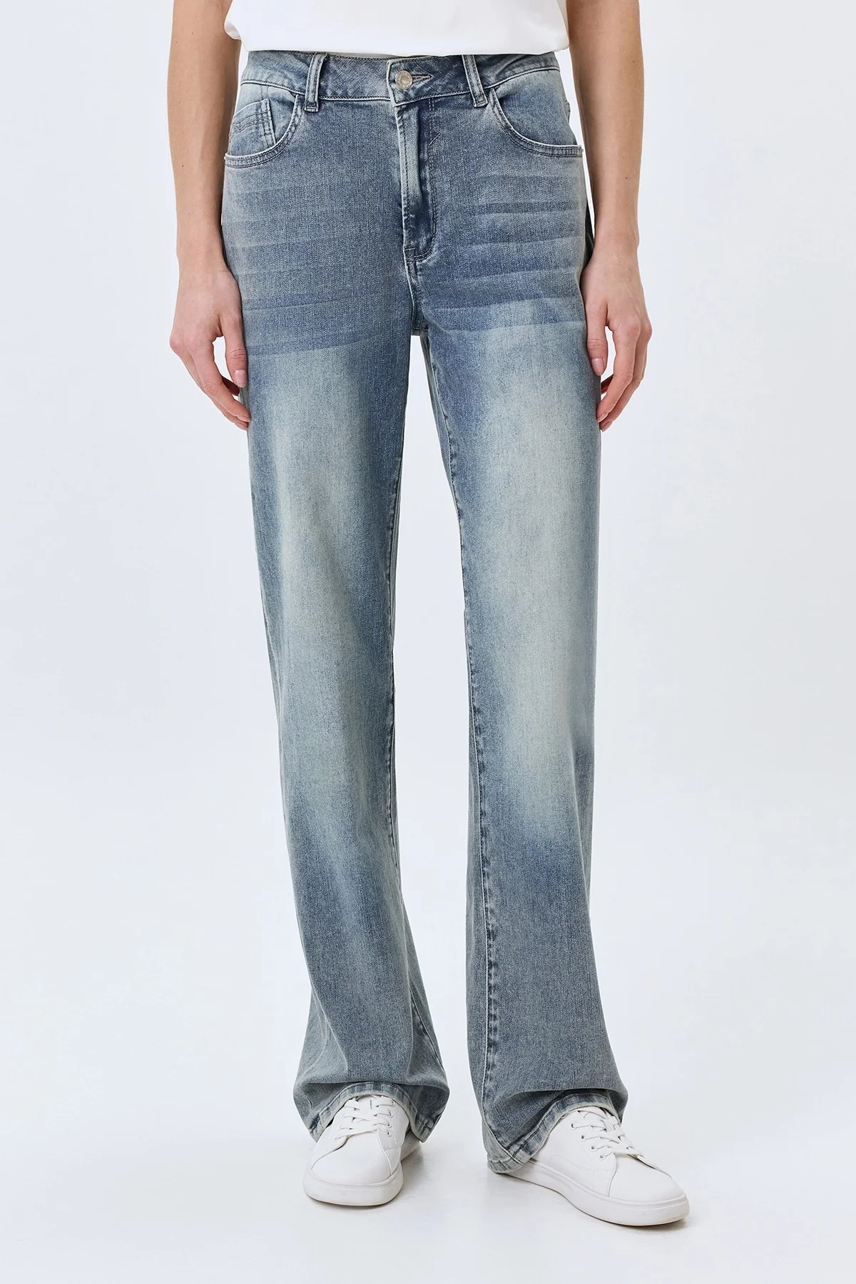 Прямые джинсы с деликатной варкой, 52