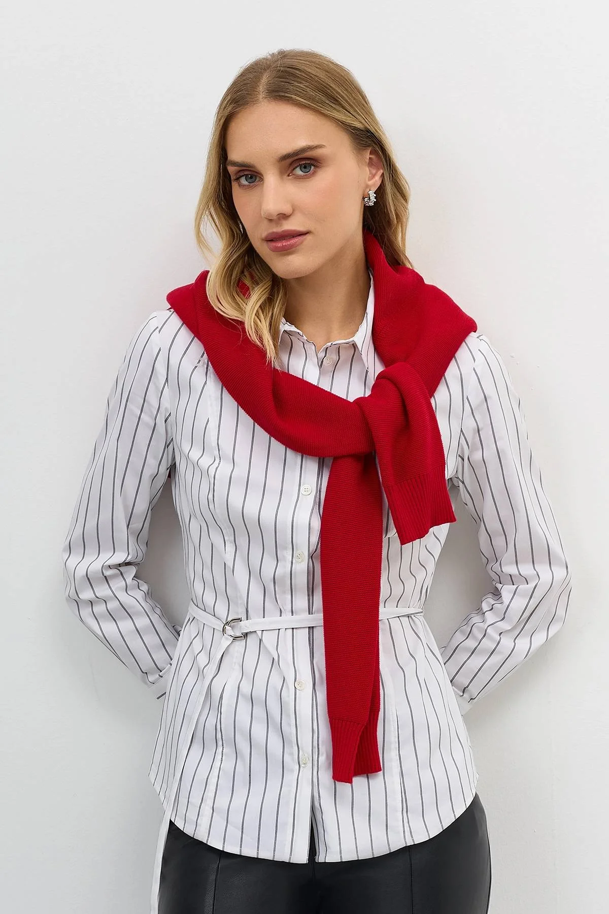 Приталенная рубашка в тонкую полоску, 50 Приталенная рубашка в тонкую полоску, 50