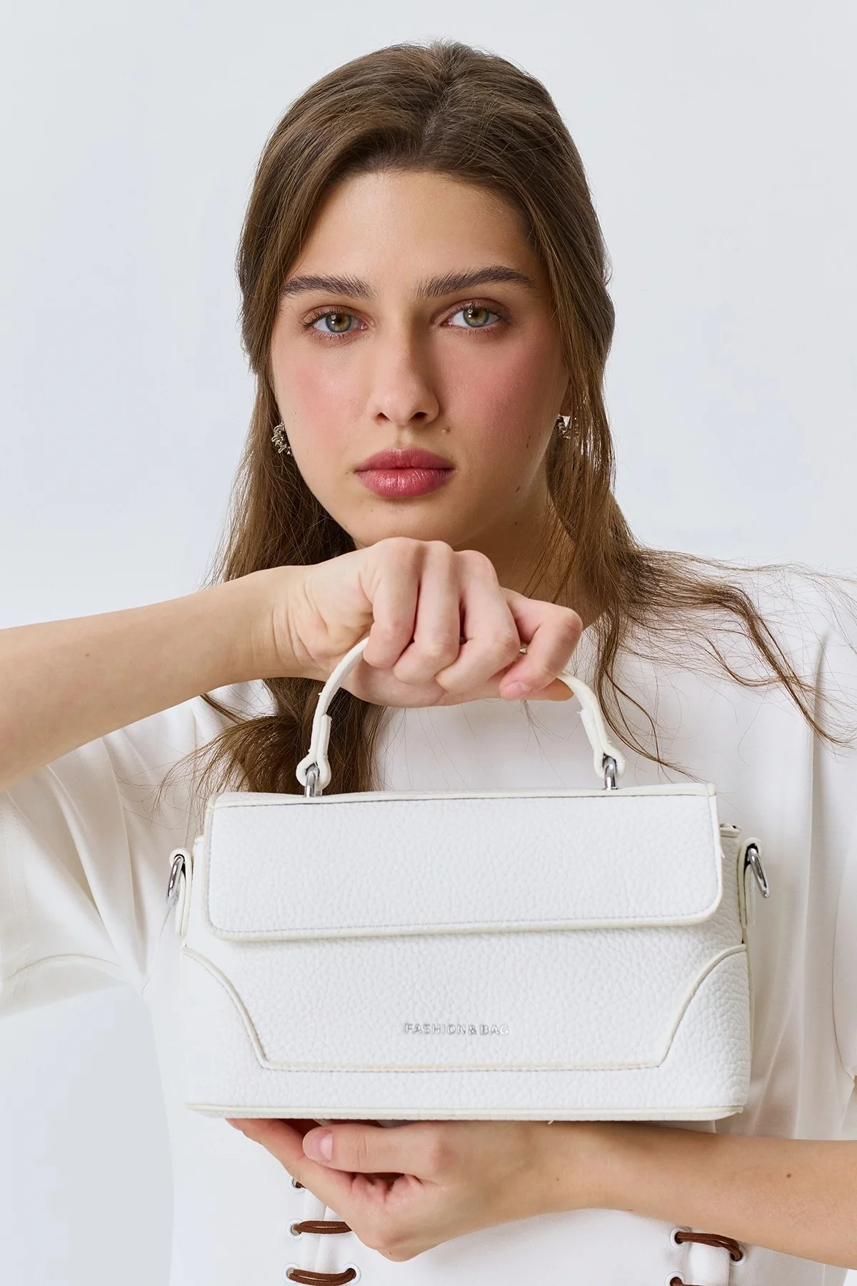 Белая сумка-багет, One