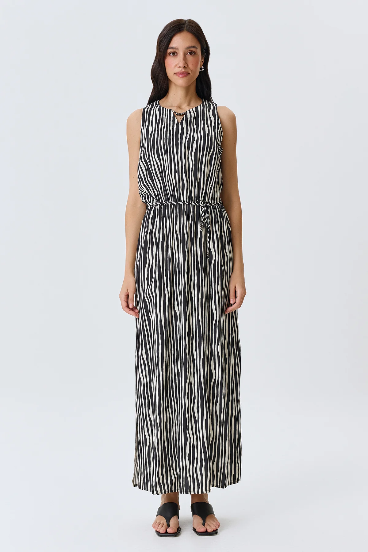 Платье-макси с монохромным принтом, 52