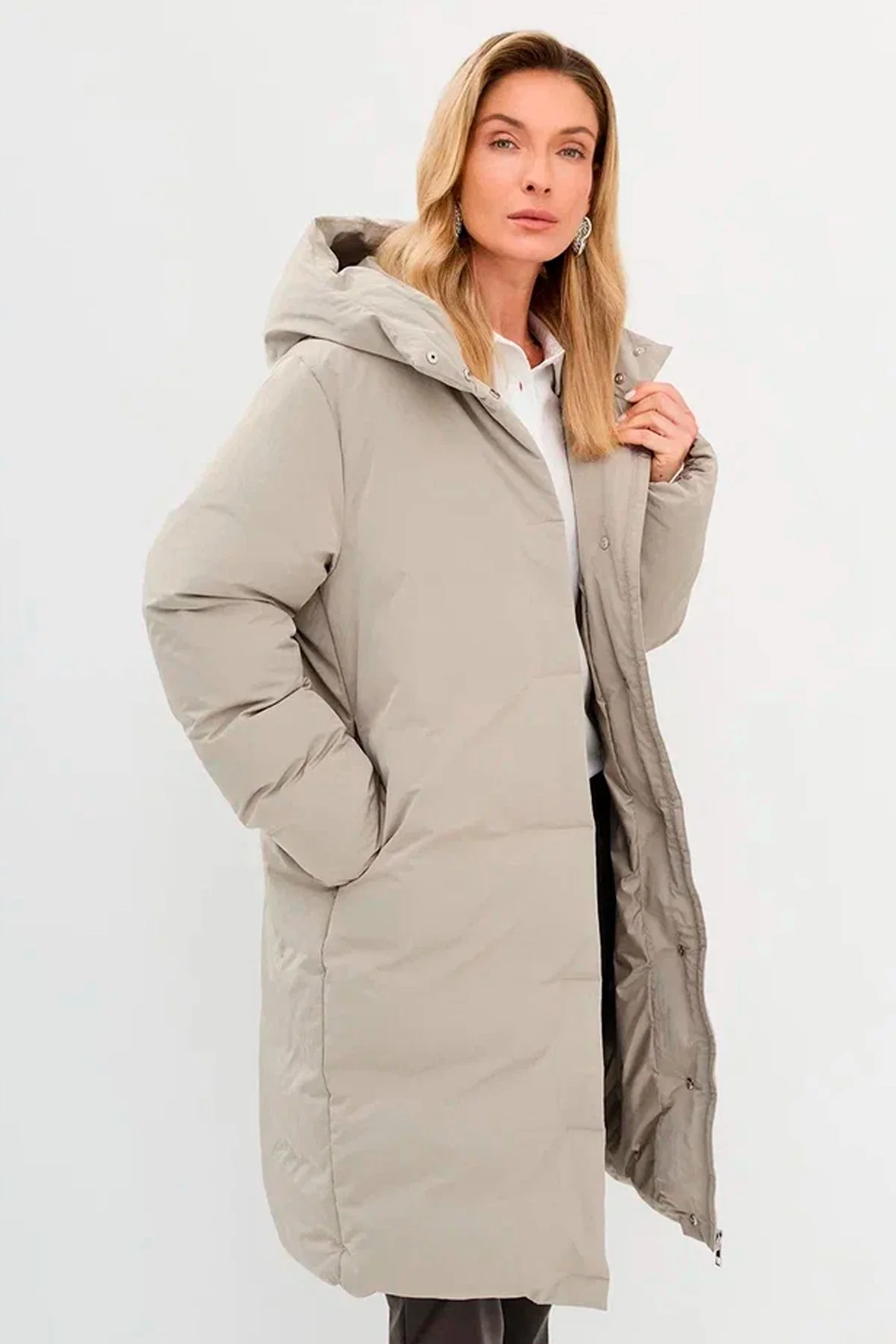 Минималистичный пуховик из ткани с Peach эффектом, 46