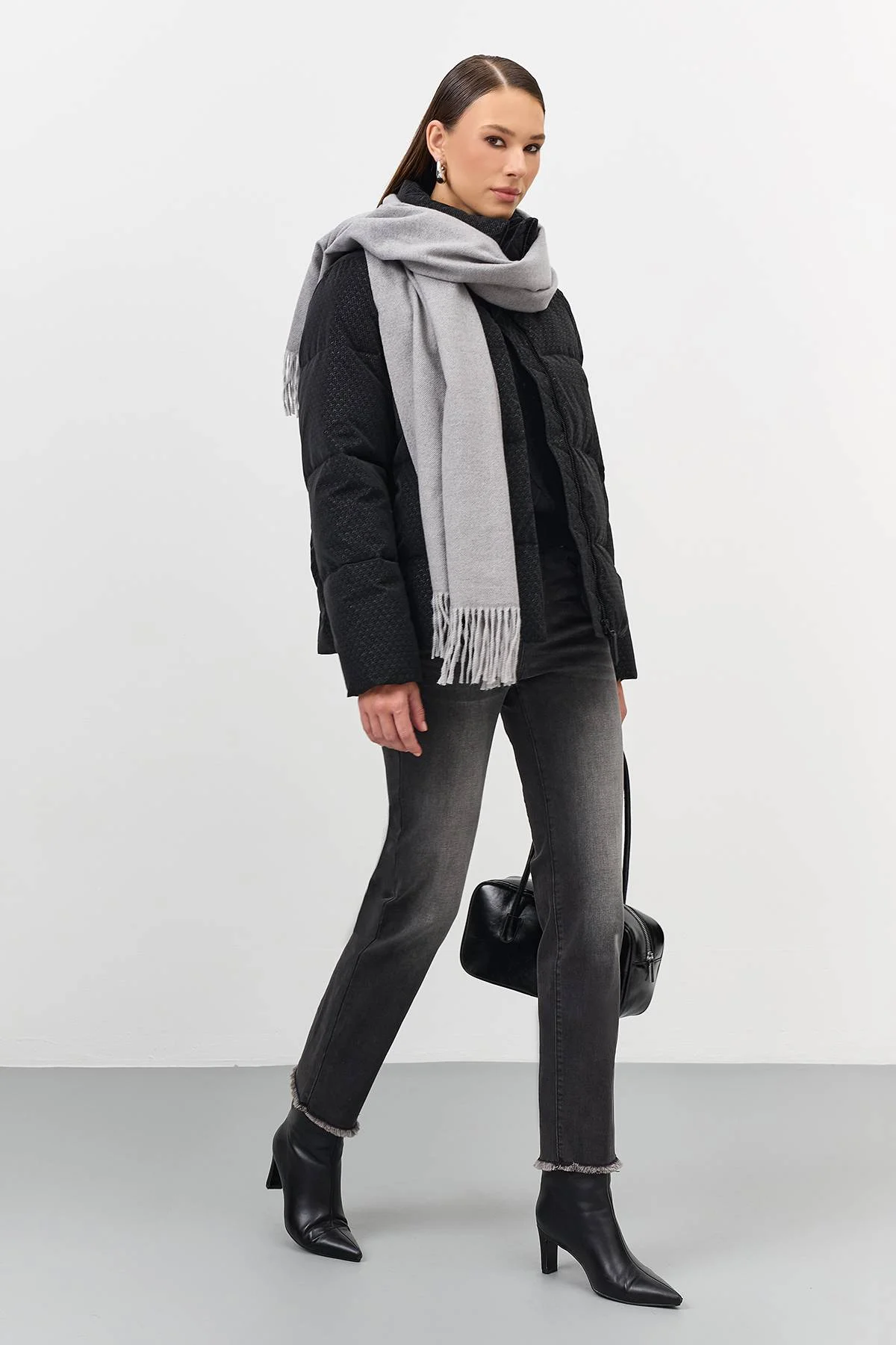 Лимитированная серия куртка с имитацией вязаной фактуры и палантин, 44