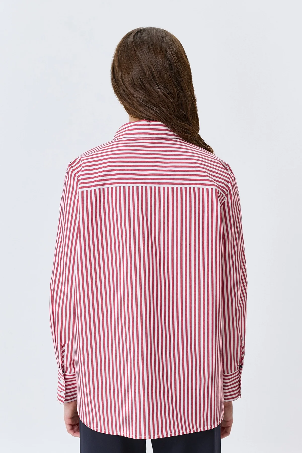 Яркая рубашка в полоску, 48