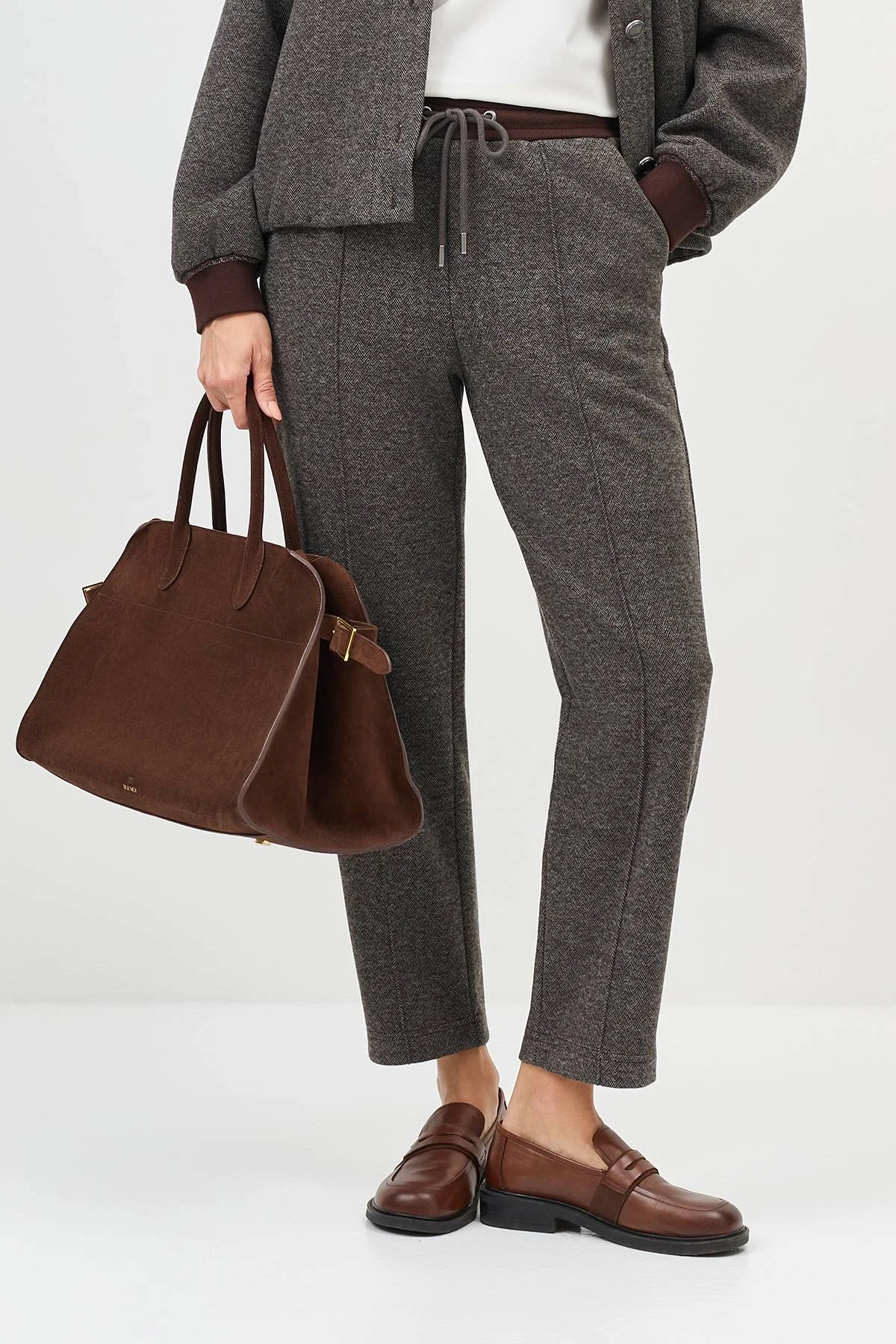 Лимитированная серия теплые брюки с застроченными стрелками и ремень, 36 Лимитированная серия теплые брюки с застроченными стрелками и ремень, 36