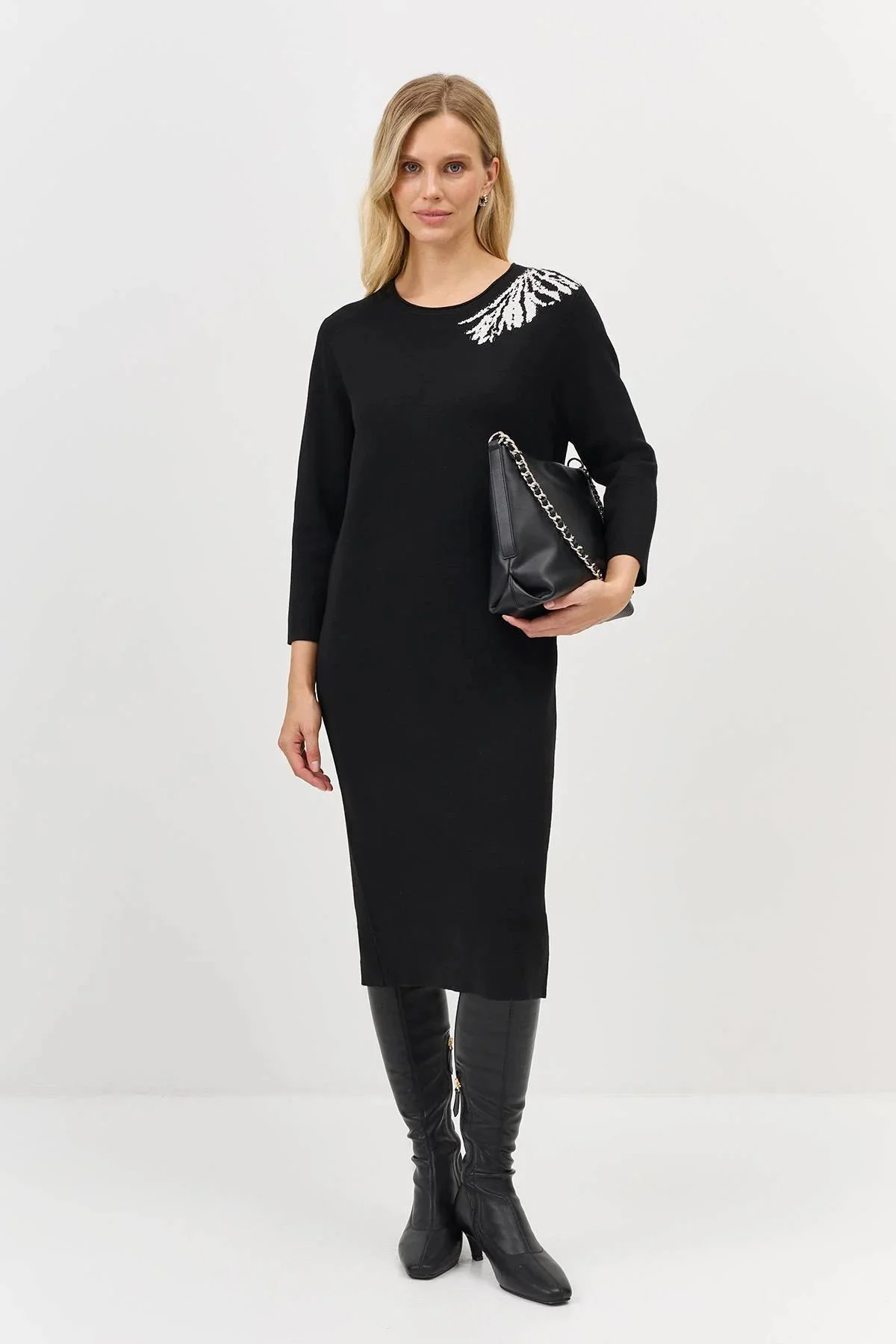 Вязаное платье с контрастным узором, 46