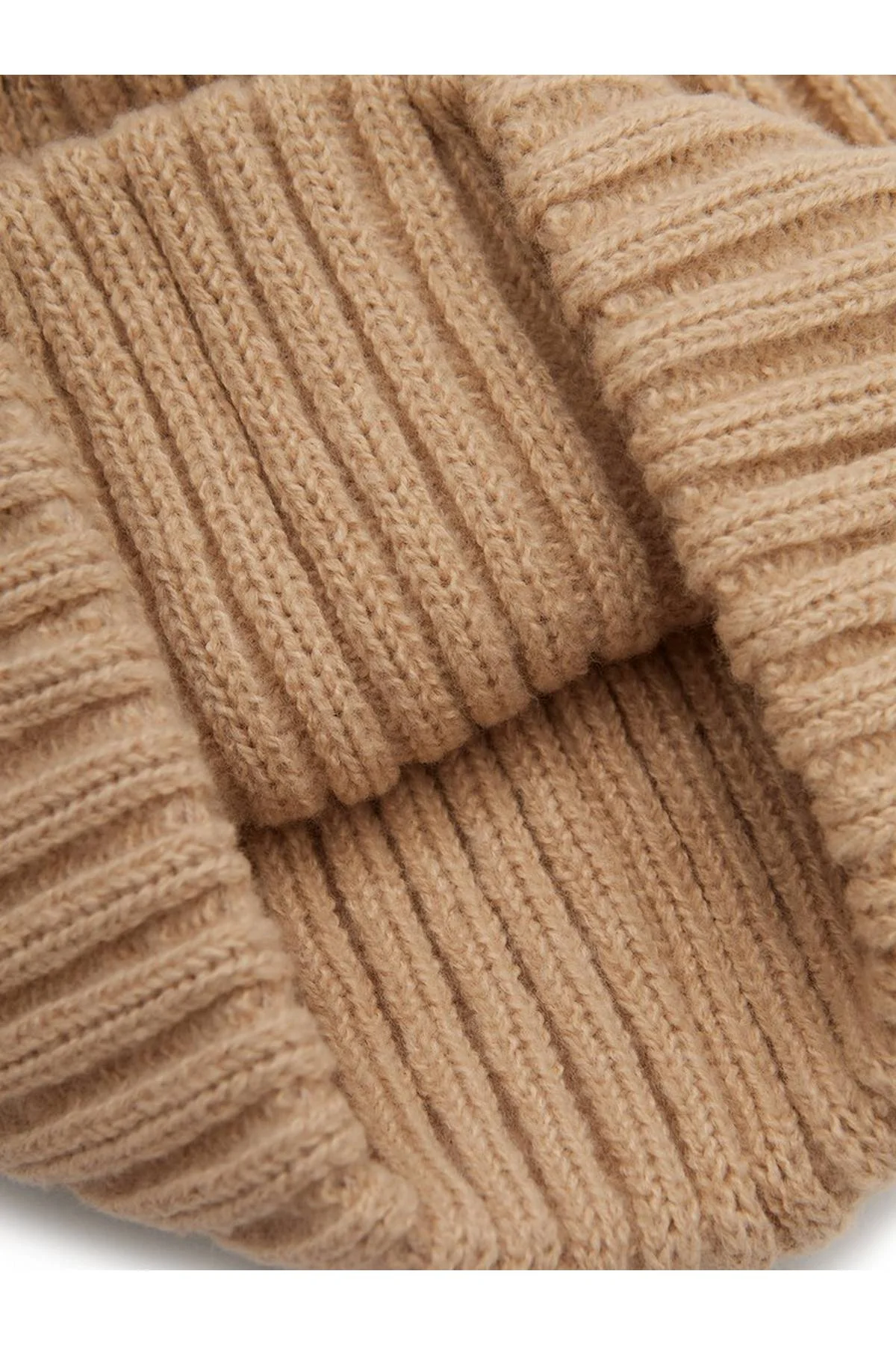 Шапка бежевая, One