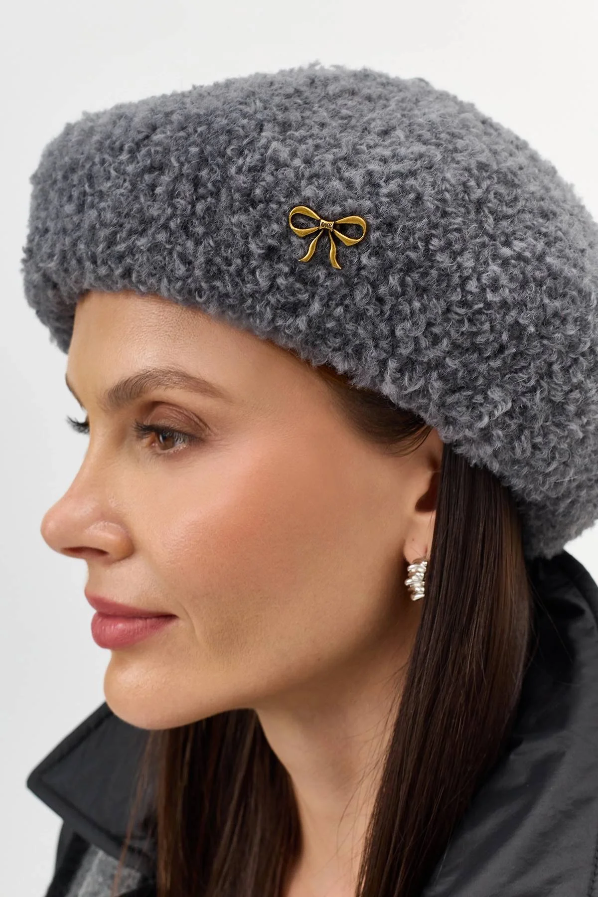Серый берет с минималистичным декором, One