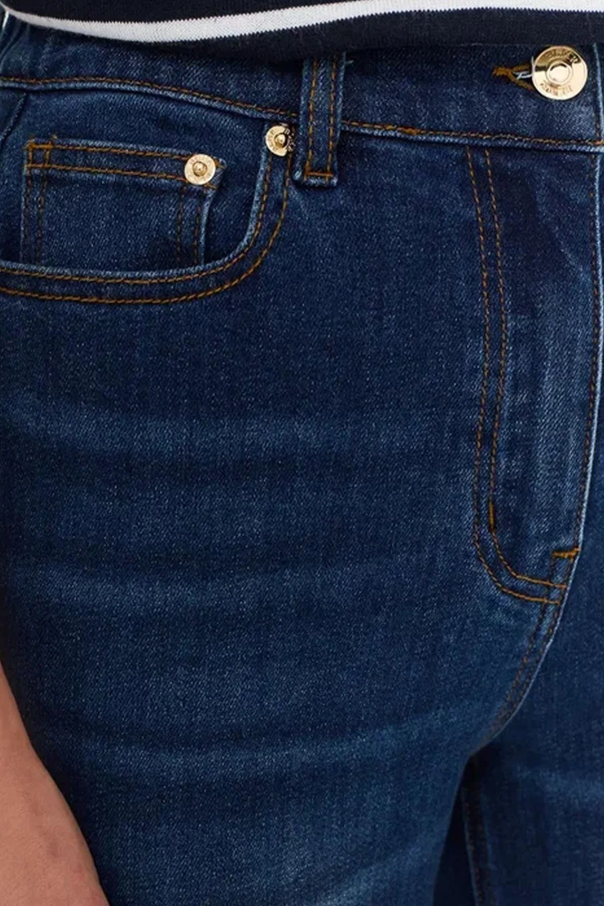 Джинсы из эластичного денима с декоративной цепью, 42р