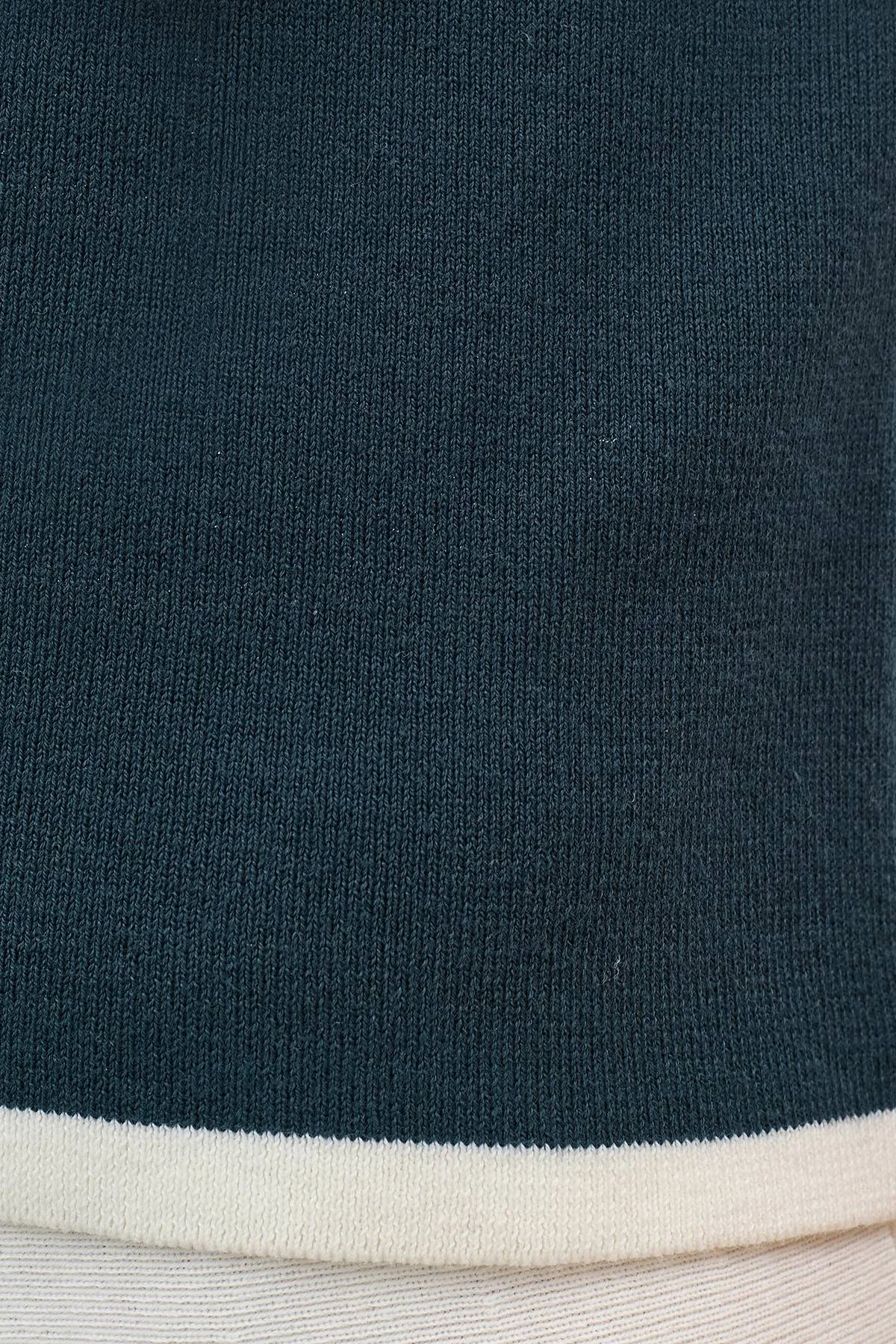 Лимитированая серия поло с контрастными деталями и ремнем, 50