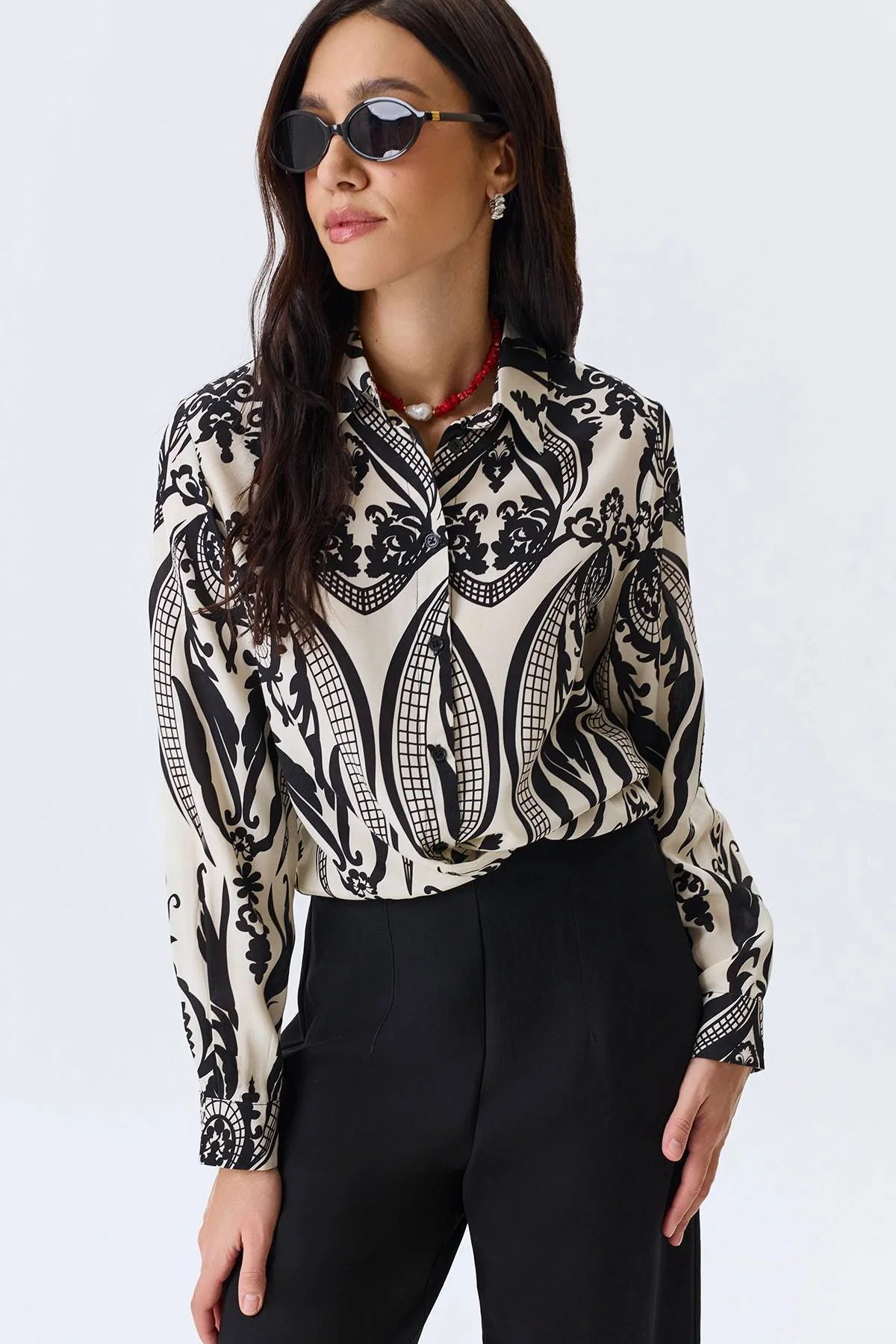 Блузка из вискозы с этническим орнаментом, 52
