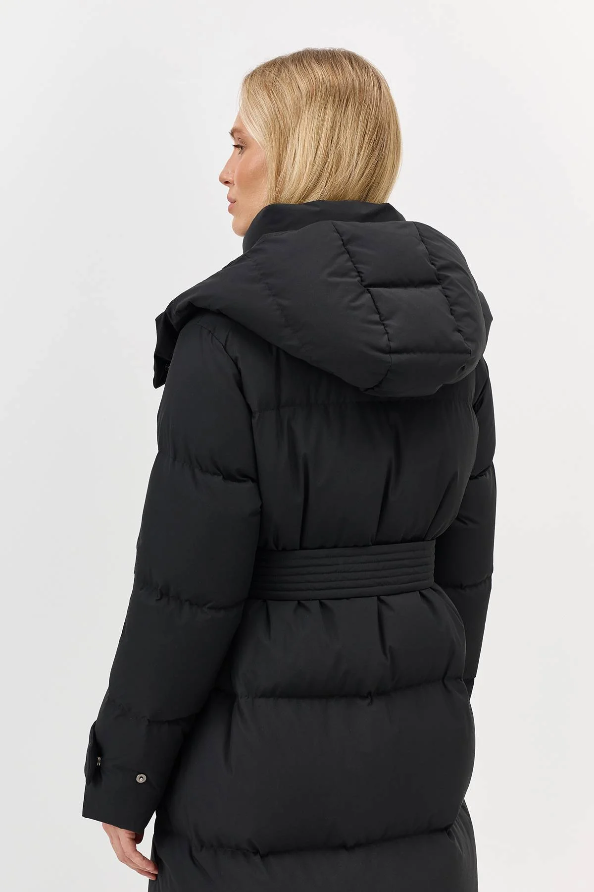 Лимитированная серия приталенный пуховик со съемным капюшоном с палантином, 40